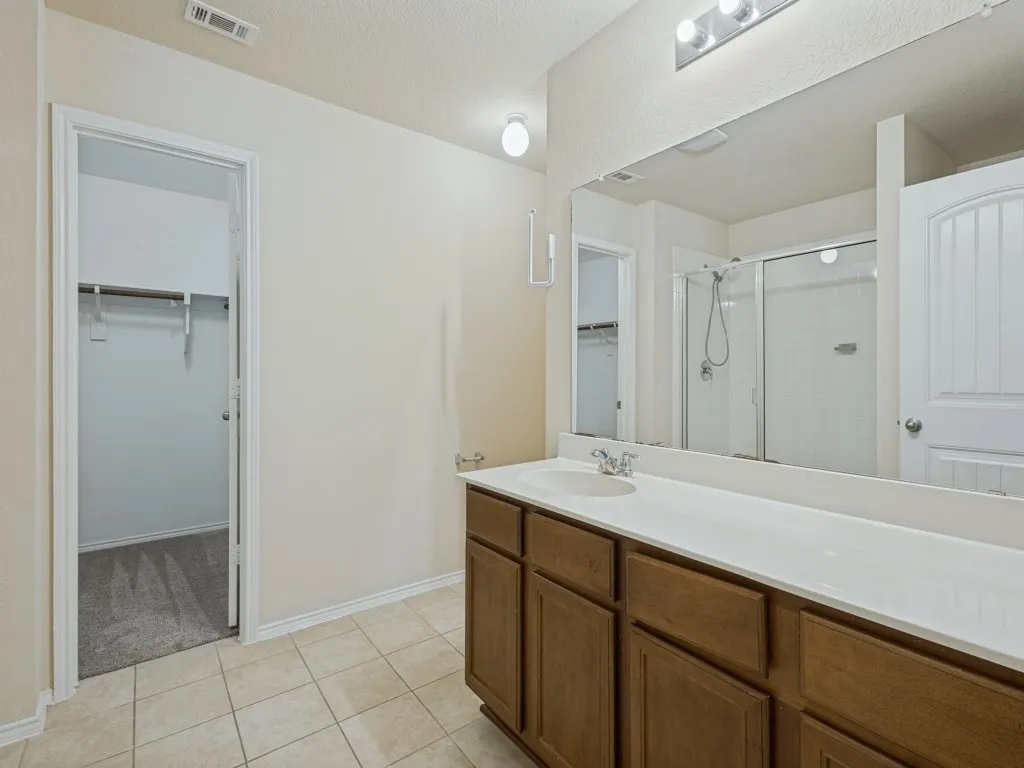 Single Family Residence For Sale in Collin County , 1201 Jasper Crossing, Princeton, Texas 75407, 5 Bedroom, 4 Bathroom, 2 Garage spaces, 2,338 Sqft, built in 2017, mls#21386801, Real Estate Agent in Princeton, Homes For Sale in Collin county, Homes For Sale in Princeton, Realtor in Princeton Texas, Real Estate Brokerage Independent Realty Texas, Luminita Cordes Realtor