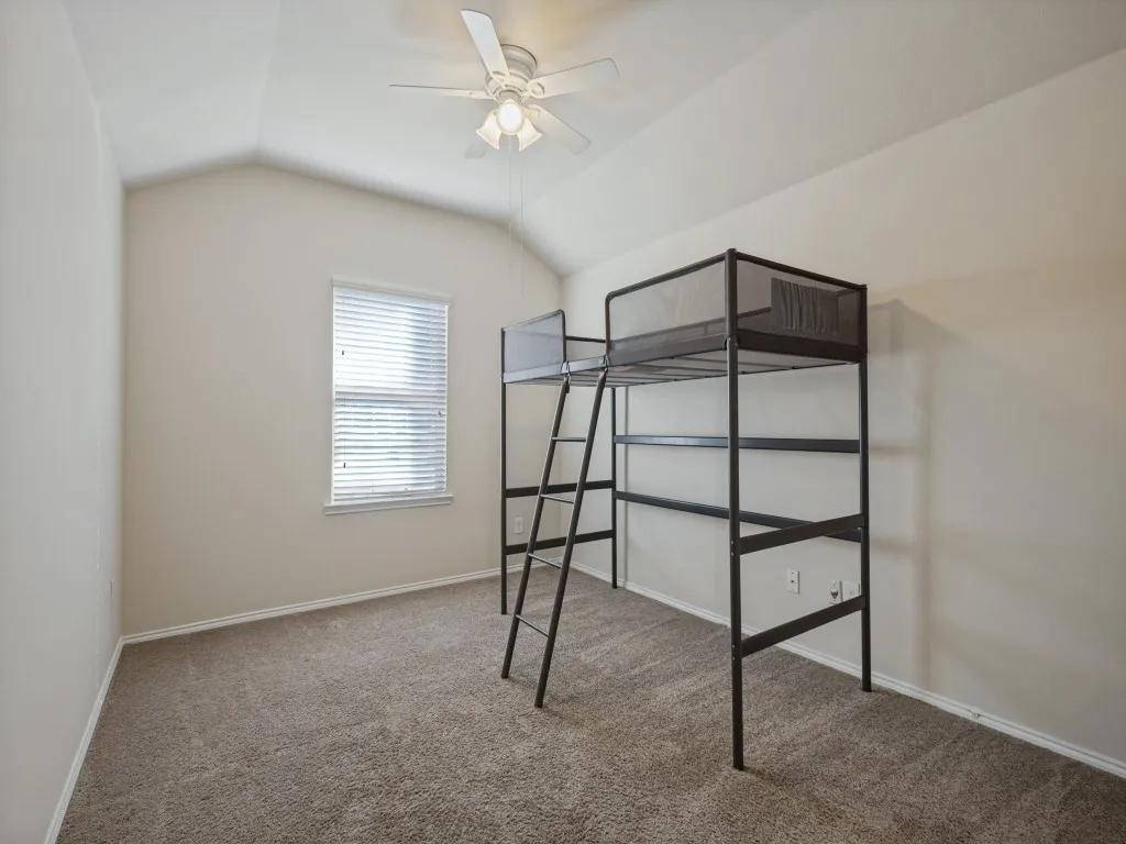 Single Family Residence For Sale in Collin County , 1201 Jasper Crossing, Princeton, Texas 75407, 5 Bedroom, 4 Bathroom, 2 Garage spaces, 2,338 Sqft, built in 2017, mls#21386801, Real Estate Agent in Princeton, Homes For Sale in Collin county, Homes For Sale in Princeton, Realtor in Princeton Texas, Real Estate Brokerage Independent Realty Texas, Luminita Cordes Realtor