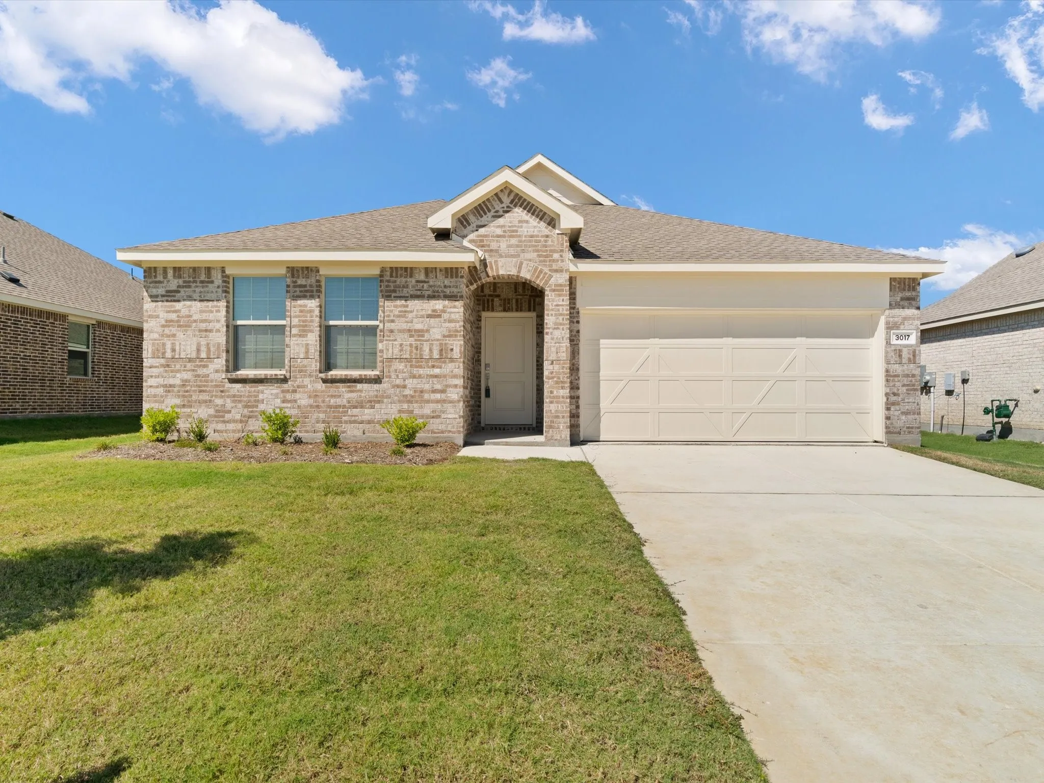 Single Family Residence For Rent in Denton County , 3017 Kaufman Court, Little Elm, Texas 75068, 4 Bedroom, 2 Bathroom, 2 Garage spaces, 1,996 Sqft, built in 2024, mls#21382968, Real Estate Agent in Little Elm, Homes For Rent in Denton county, Homes For Rent in Little Elm, Realtor in Little Elm Texas, Real Estate Brokerage Independent Realty Texas, Luminita Cordes Realtor