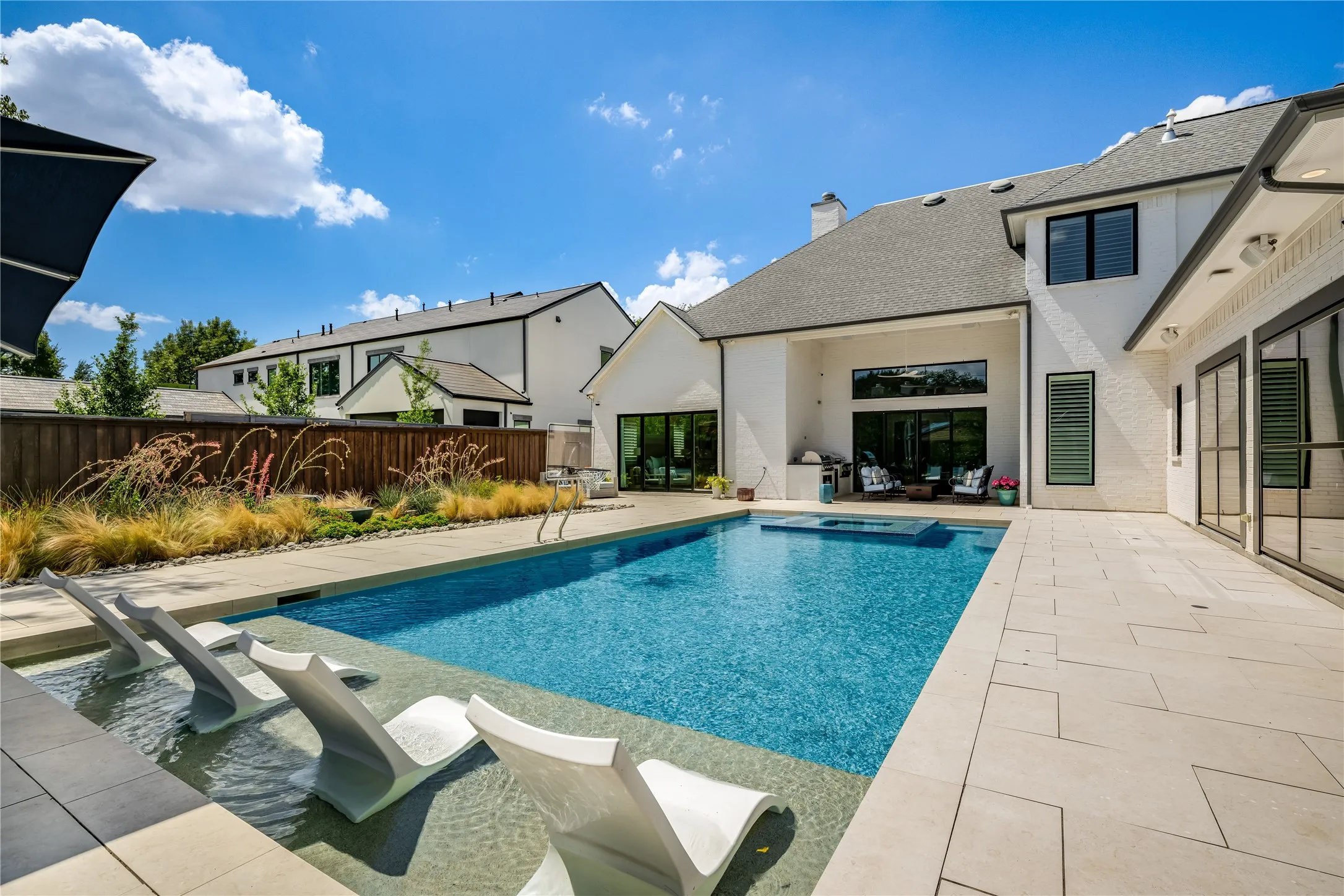 Single Family Residence For Sale in Dallas County , 7110 Robin Road, Dallas, Texas 75209, 5 Bedroom, 6 Bathroom, 3 Garage spaces, 6,939 Sqft, built in 2021, mls#21389179, Real Estate Agent in Dallas, Homes For Sale in Dallas county, Homes For Sale in Dallas, Realtor in Dallas Texas, Real Estate Brokerage Independent Realty Texas, Luminita Cordes Realtor