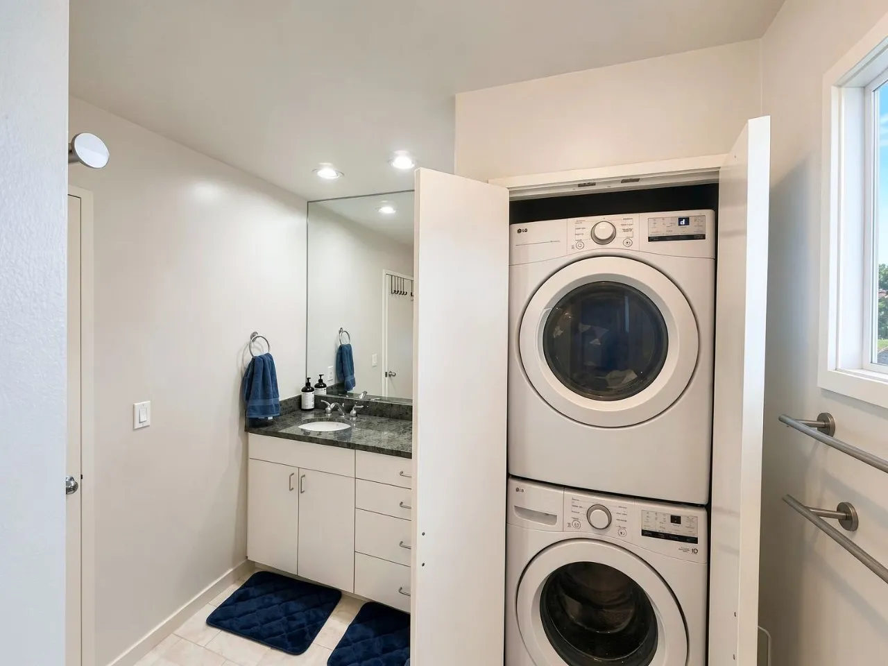 Condominium For Rent in Dallas County , 4122 Travis Street 9, Dallas, Texas 75204, 2 Bedroom, 2 Bathroom, Garage spaces, 1,338 Sqft, built in 1997, mls#21389233, Real Estate Agent in Dallas, Homes For Rent in Dallas county, Homes For Rent in Dallas, Realtor in Dallas Texas, Real Estate Brokerage Independent Realty Texas, Luminita Cordes Realtor