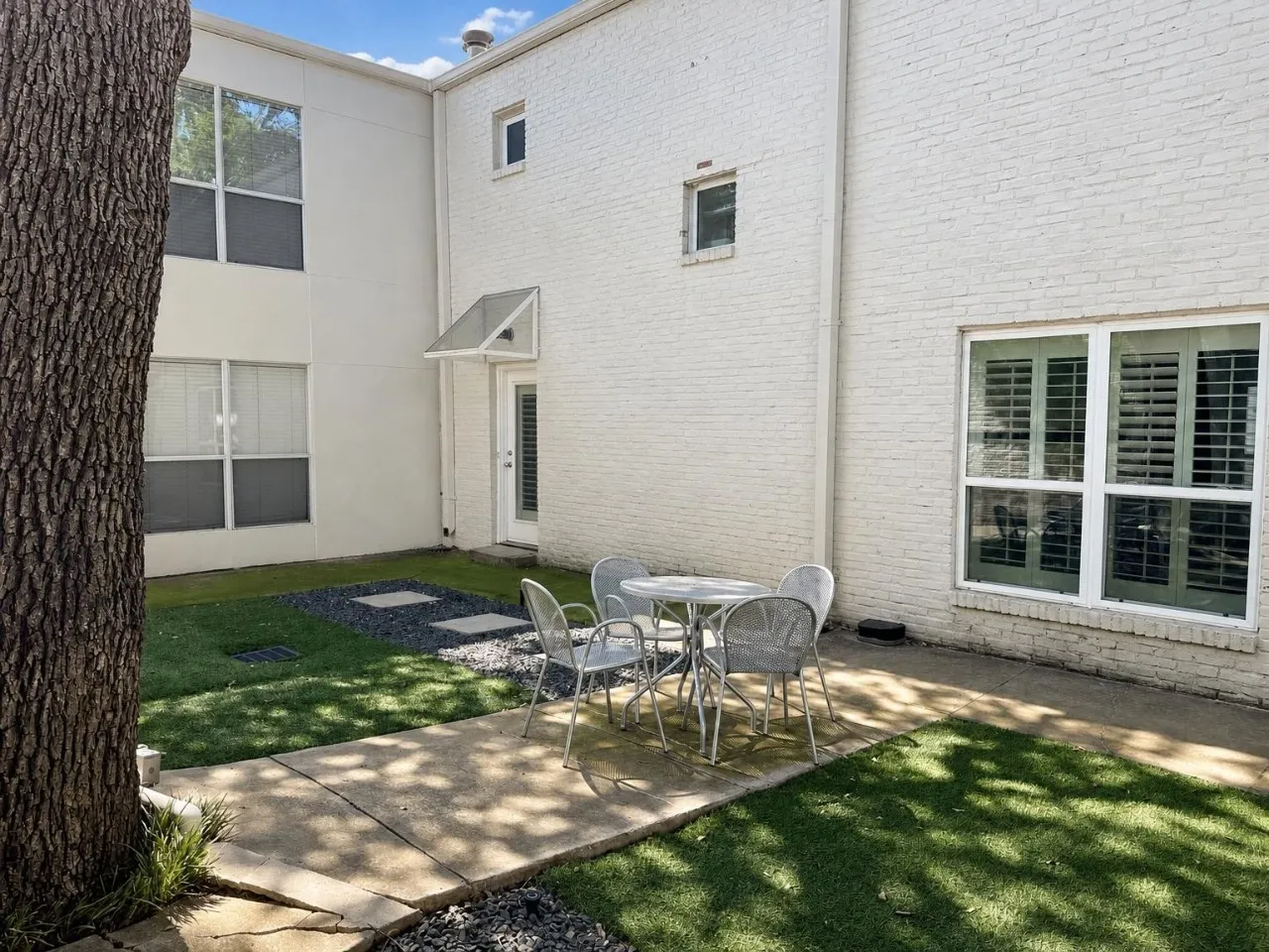 Condominium For Rent in Dallas County , 4122 Travis Street 9, Dallas, Texas 75204, 2 Bedroom, 2 Bathroom, Garage spaces, 1,338 Sqft, built in 1997, mls#21389233, Real Estate Agent in Dallas, Homes For Rent in Dallas county, Homes For Rent in Dallas, Realtor in Dallas Texas, Real Estate Brokerage Independent Realty Texas, Luminita Cordes Realtor