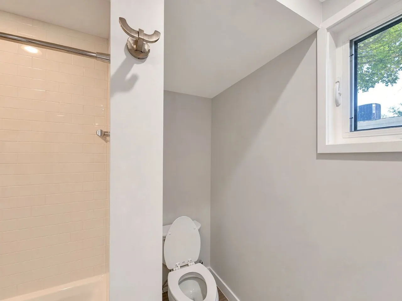 Condominium For Rent in Dallas County , 4122 Travis Street 9, Dallas, Texas 75204, 2 Bedroom, 2 Bathroom, Garage spaces, 1,338 Sqft, built in 1997, mls#21389233, Real Estate Agent in Dallas, Homes For Rent in Dallas county, Homes For Rent in Dallas, Realtor in Dallas Texas, Real Estate Brokerage Independent Realty Texas, Luminita Cordes Realtor