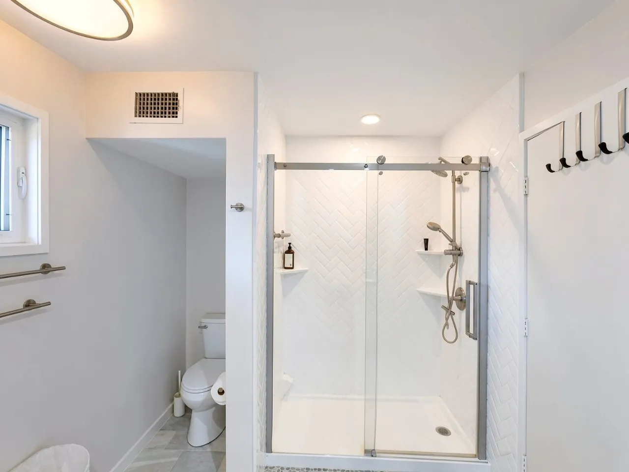 Condominium For Rent in Dallas County , 4122 Travis Street 9, Dallas, Texas 75204, 2 Bedroom, 2 Bathroom, Garage spaces, 1,338 Sqft, built in 1997, mls#21389233, Real Estate Agent in Dallas, Homes For Rent in Dallas county, Homes For Rent in Dallas, Realtor in Dallas Texas, Real Estate Brokerage Independent Realty Texas, Luminita Cordes Realtor