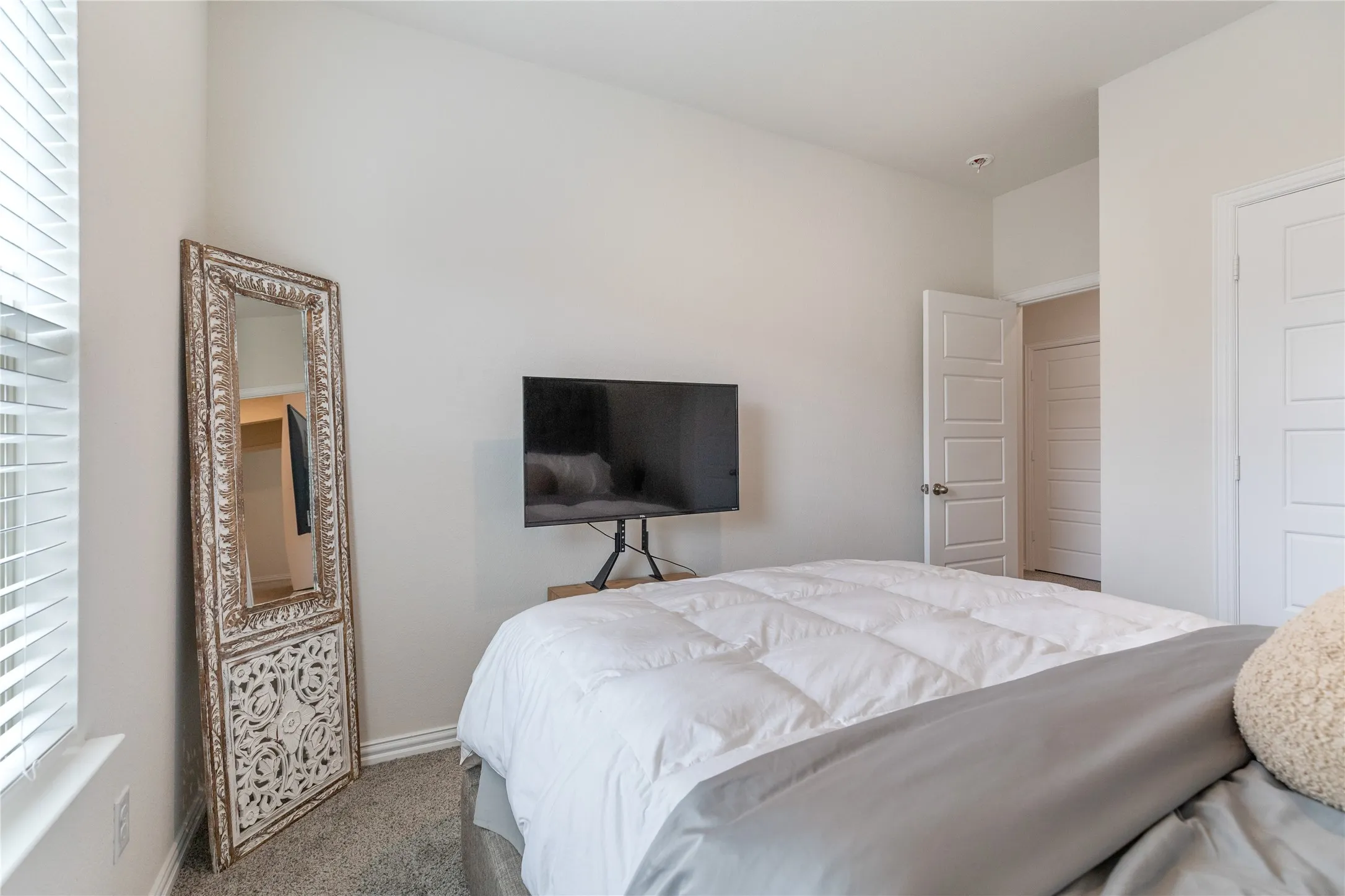 Single Family Residence For Sale in Tarrant County , 4533 Ward Street, North Richland Hills, Texas 76180, 4 Bedroom, 4 Bathroom, 2 Garage spaces, 2,228 Sqft, built in 2023, mls#21381296, Real Estate Agent in North Richland Hills, Homes For Sale in Tarrant county, Homes For Sale in North Richland Hills, Realtor in North Richland Hills Texas, Real Estate Brokerage Independent Realty Texas, Luminita Cordes Realtor