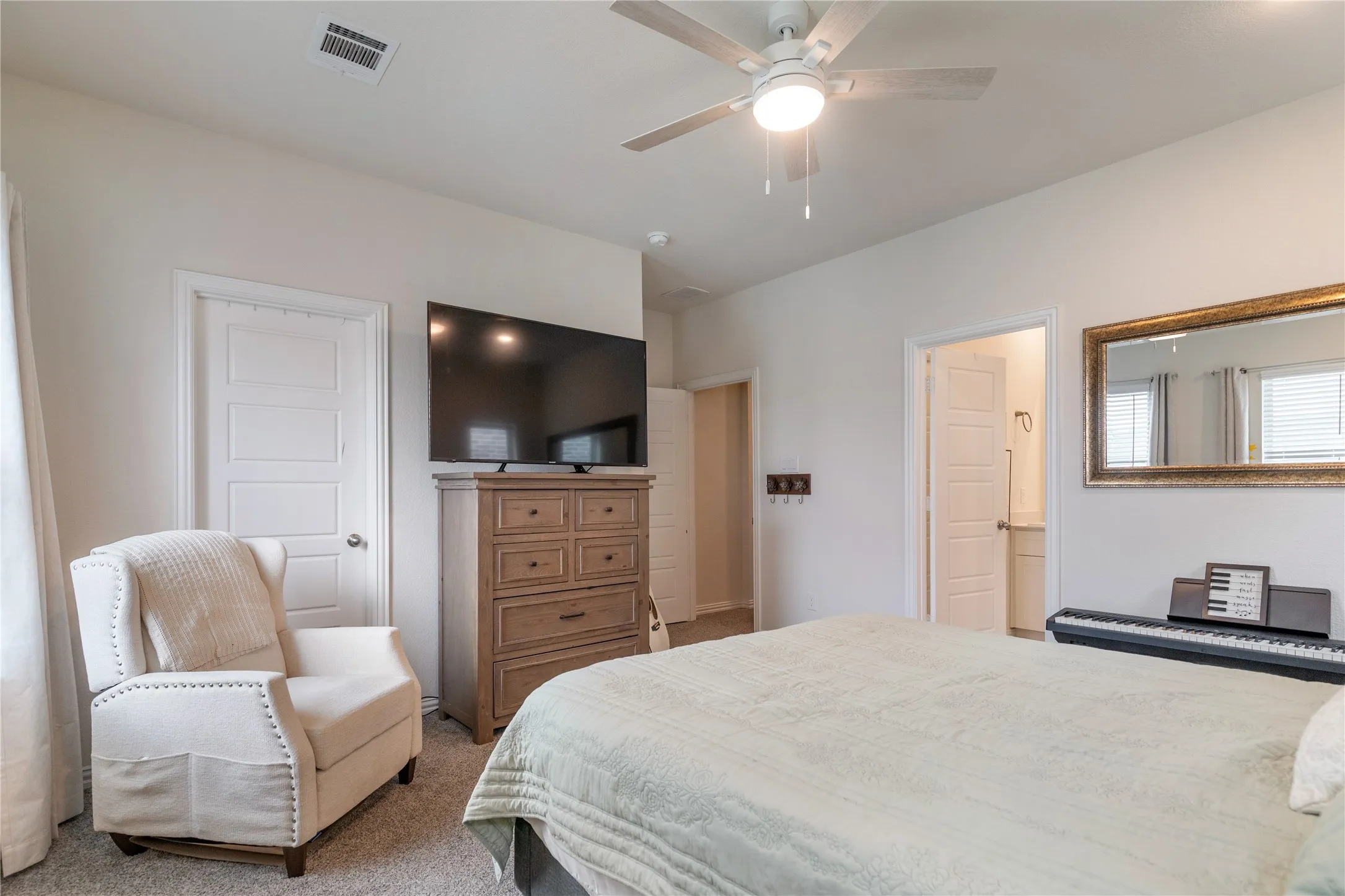 Single Family Residence For Sale in Tarrant County , 4533 Ward Street, North Richland Hills, Texas 76180, 4 Bedroom, 4 Bathroom, 2 Garage spaces, 2,228 Sqft, built in 2023, mls#21381296, Real Estate Agent in North Richland Hills, Homes For Sale in Tarrant county, Homes For Sale in North Richland Hills, Realtor in North Richland Hills Texas, Real Estate Brokerage Independent Realty Texas, Luminita Cordes Realtor