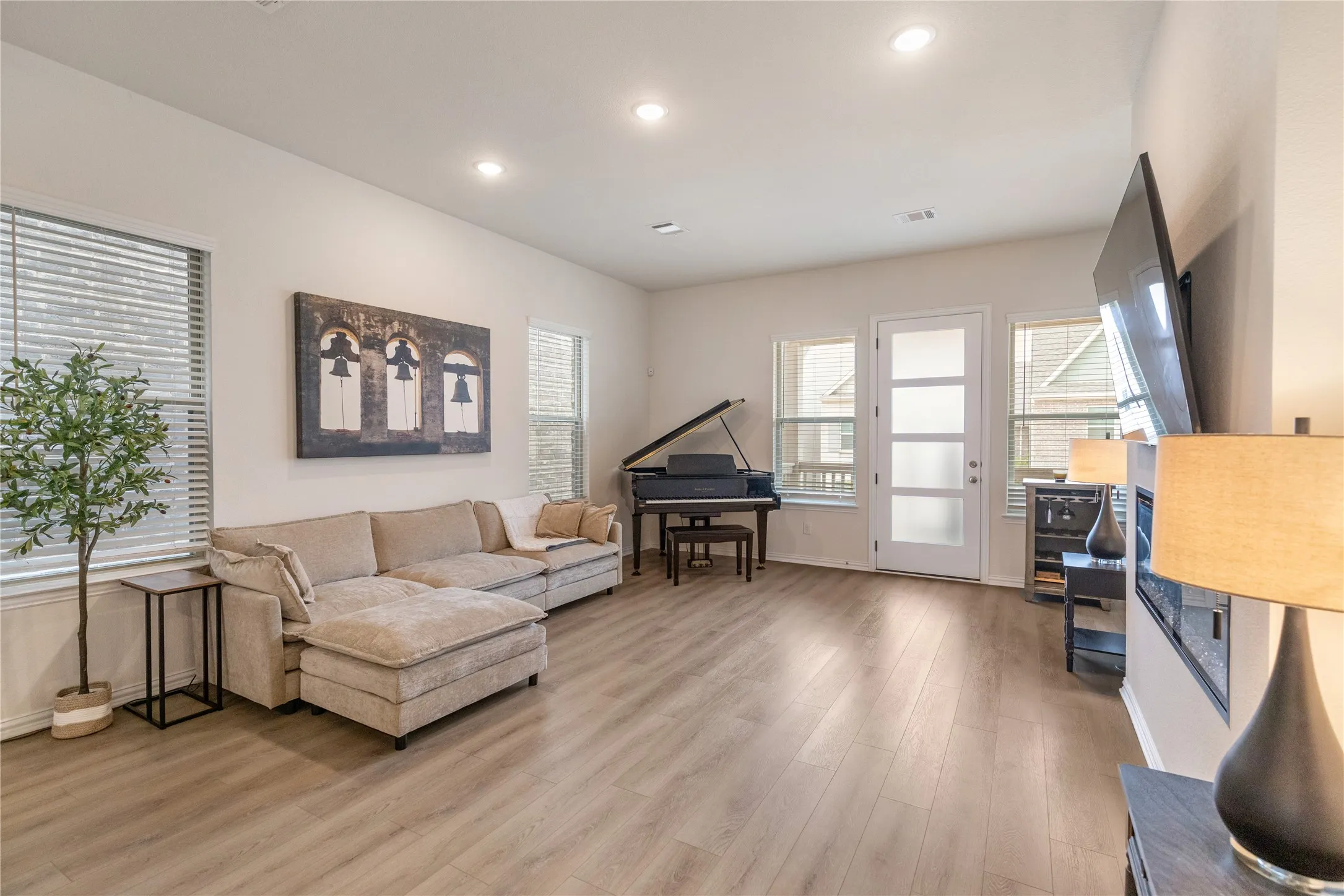 Single Family Residence For Sale in Tarrant County , 4533 Ward Street, North Richland Hills, Texas 76180, 4 Bedroom, 4 Bathroom, 2 Garage spaces, 2,228 Sqft, built in 2023, mls#21381296, Real Estate Agent in North Richland Hills, Homes For Sale in Tarrant county, Homes For Sale in North Richland Hills, Realtor in North Richland Hills Texas, Real Estate Brokerage Independent Realty Texas, Luminita Cordes Realtor