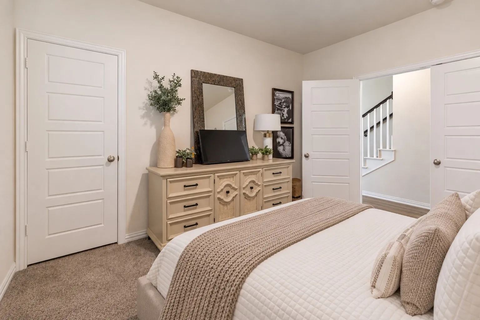 Bedroom or Office on Level 1