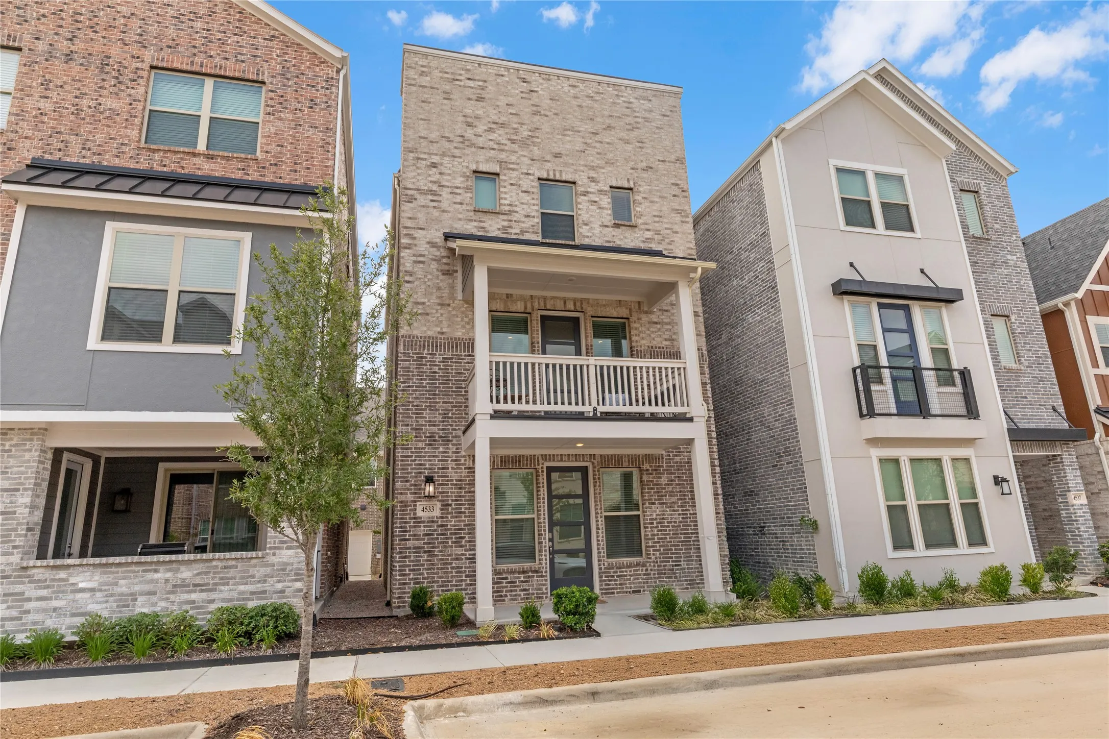 Single Family Residence For Sale in Tarrant County , 4533 Ward Street, North Richland Hills, Texas 76180, 4 Bedroom, 4 Bathroom, 2 Garage spaces, 2,228 Sqft, built in 2023, mls#21381296, Real Estate Agent in North Richland Hills, Homes For Sale in Tarrant county, Homes For Sale in North Richland Hills, Realtor in North Richland Hills Texas, Real Estate Brokerage Independent Realty Texas, Luminita Cordes Realtor