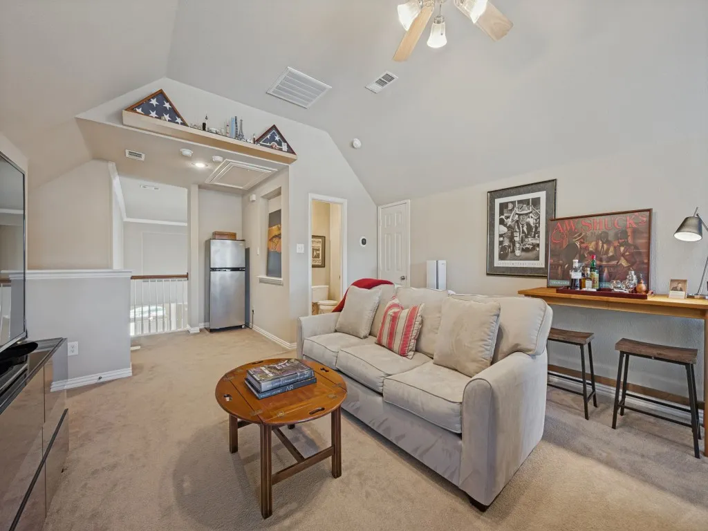 Single Family Residence For Sale in Denton County , 11003 Saguaro Street, Frisco, Texas 75033, 3 Bedroom, 3 Bathroom, 2 Garage spaces, 2,557 Sqft, built in 2003, mls#21387689, Real Estate Agent in Frisco, Homes For Sale in Denton county, Homes For Sale in Frisco, Realtor in Frisco Texas, Real Estate Brokerage Independent Realty Texas, Luminita Cordes Realtor
