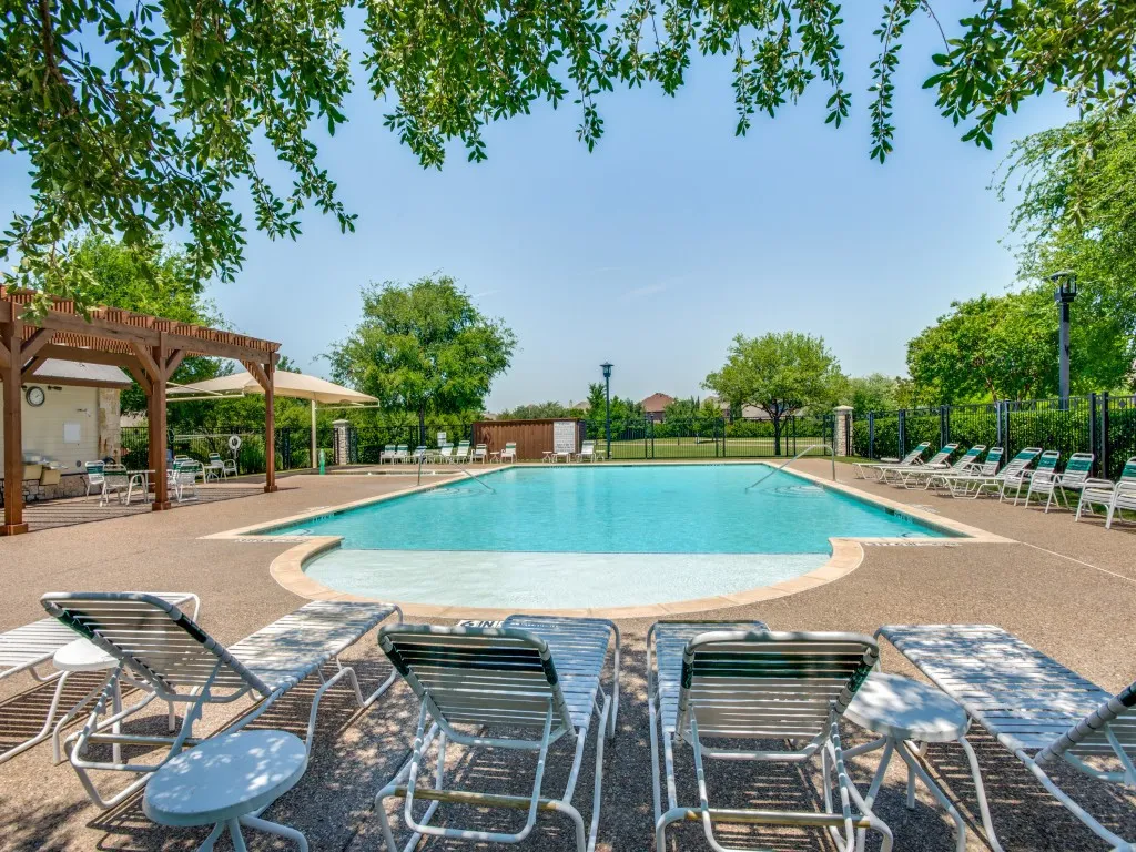 Plateau Pool