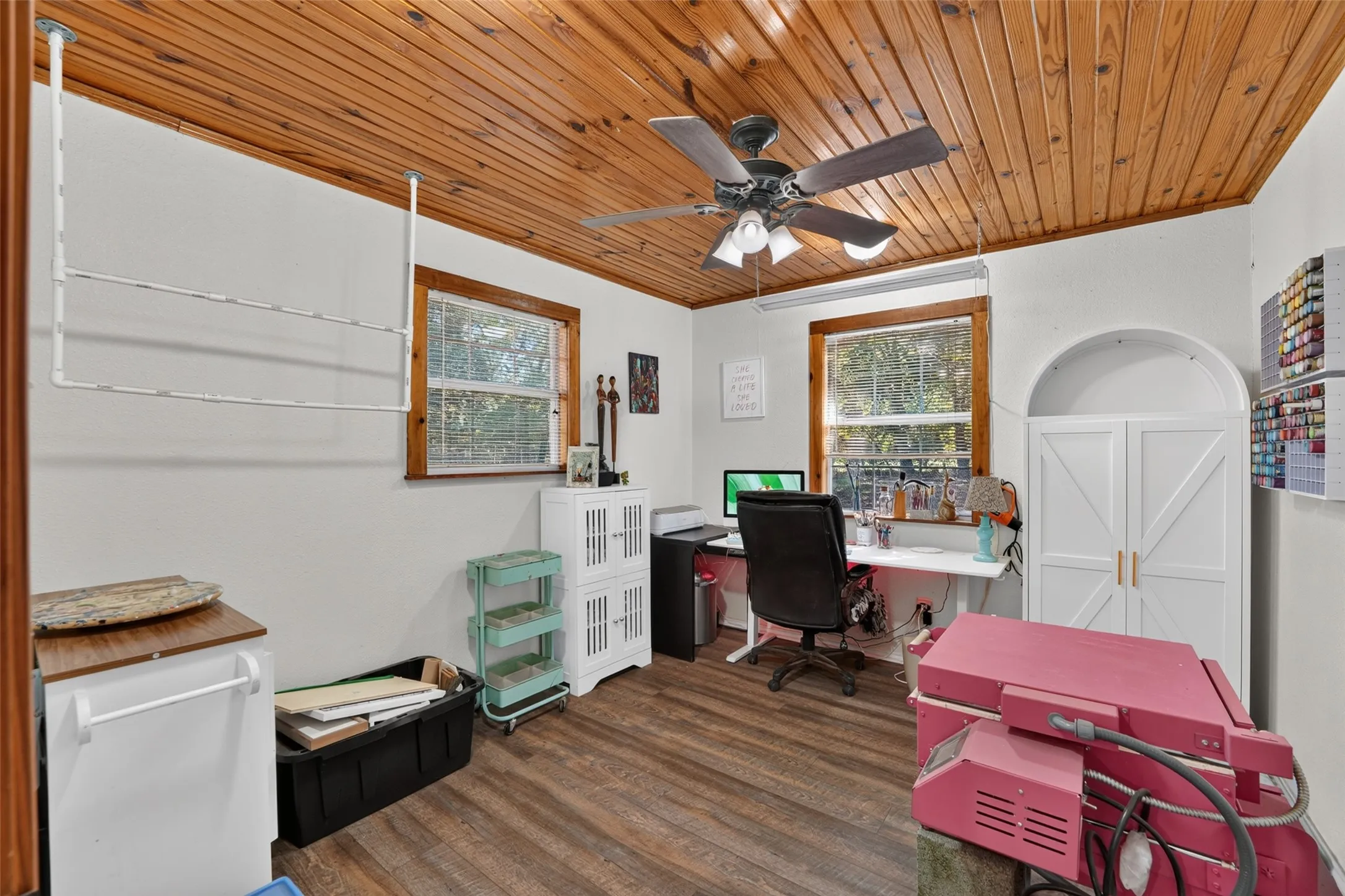 Single Family Residence For Sale in Hunt County , 108 Meyers Avenue, Quinlan, Texas 75474, 4 Bedroom, 2 Bathroom, 3 Garage spaces, 2,208 Sqft, built in 1983, mls#21378666, Real Estate Agent in Quinlan, Homes For Sale in Hunt county, Homes For Sale in Quinlan, Realtor in Quinlan Texas, Real Estate Brokerage Independent Realty Texas, Luminita Cordes Realtor