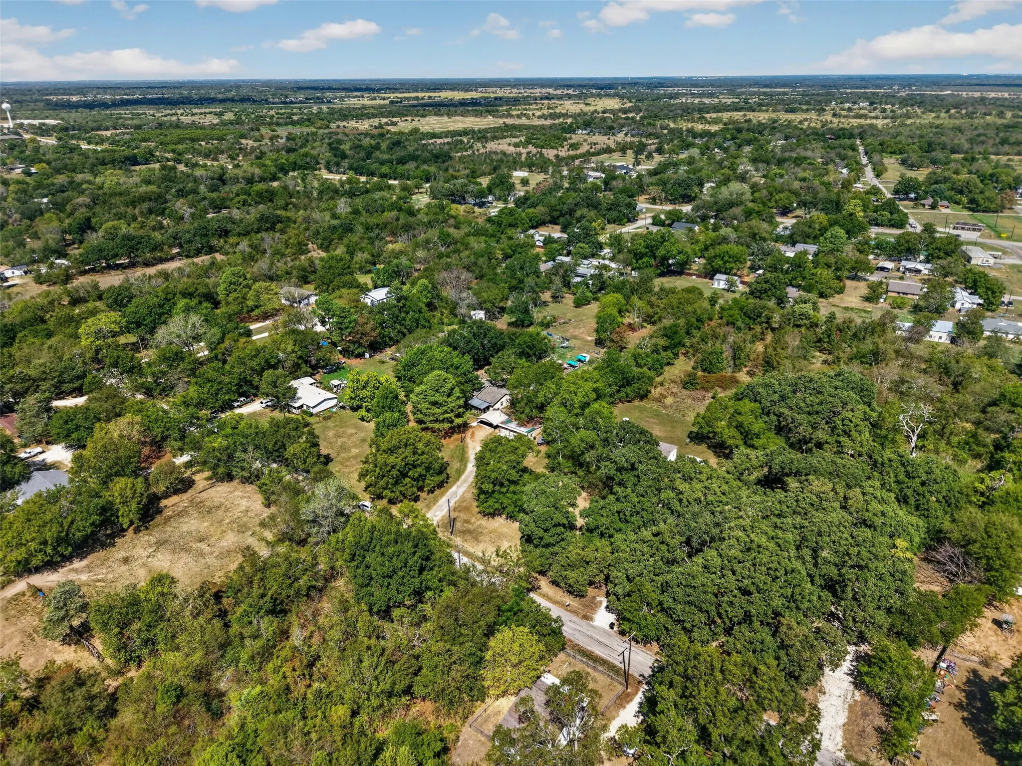 Single Family Residence For Sale in Hunt County , 108 Meyers Avenue, Quinlan, Texas 75474, 4 Bedroom, 2 Bathroom, 3 Garage spaces, 2,208 Sqft, built in 1983, mls#21378666, Real Estate Agent in Quinlan, Homes For Sale in Hunt county, Homes For Sale in Quinlan, Realtor in Quinlan Texas, Real Estate Brokerage Independent Realty Texas, Luminita Cordes Realtor