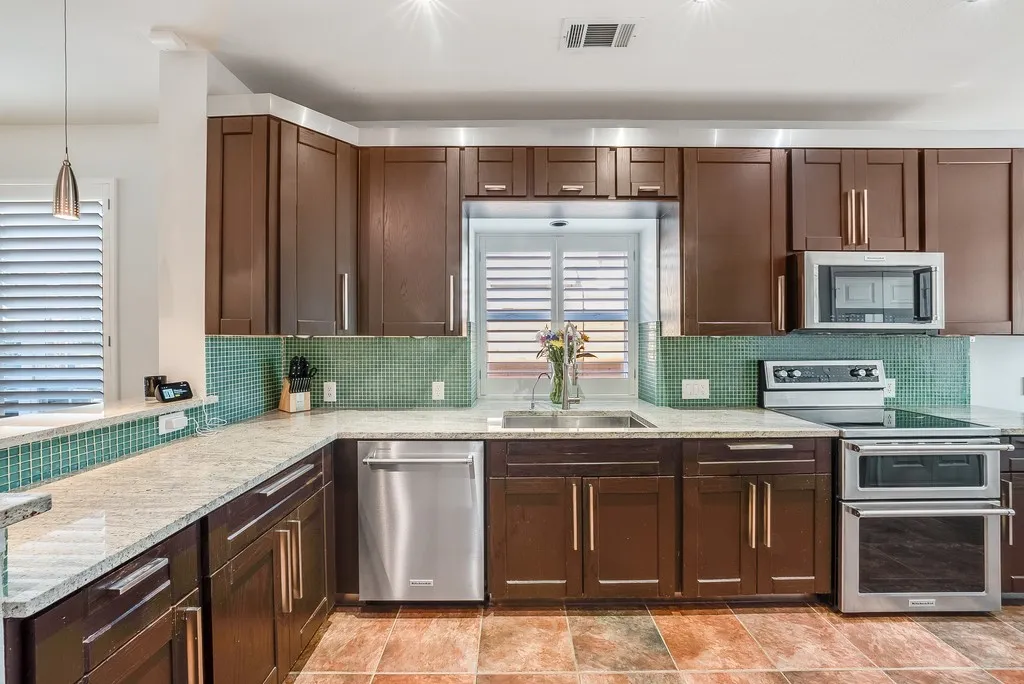 Plenty of Counter Space for all Your Cooking Needs, Plenty of Storage. Stainless Appliances and a Double Oven.