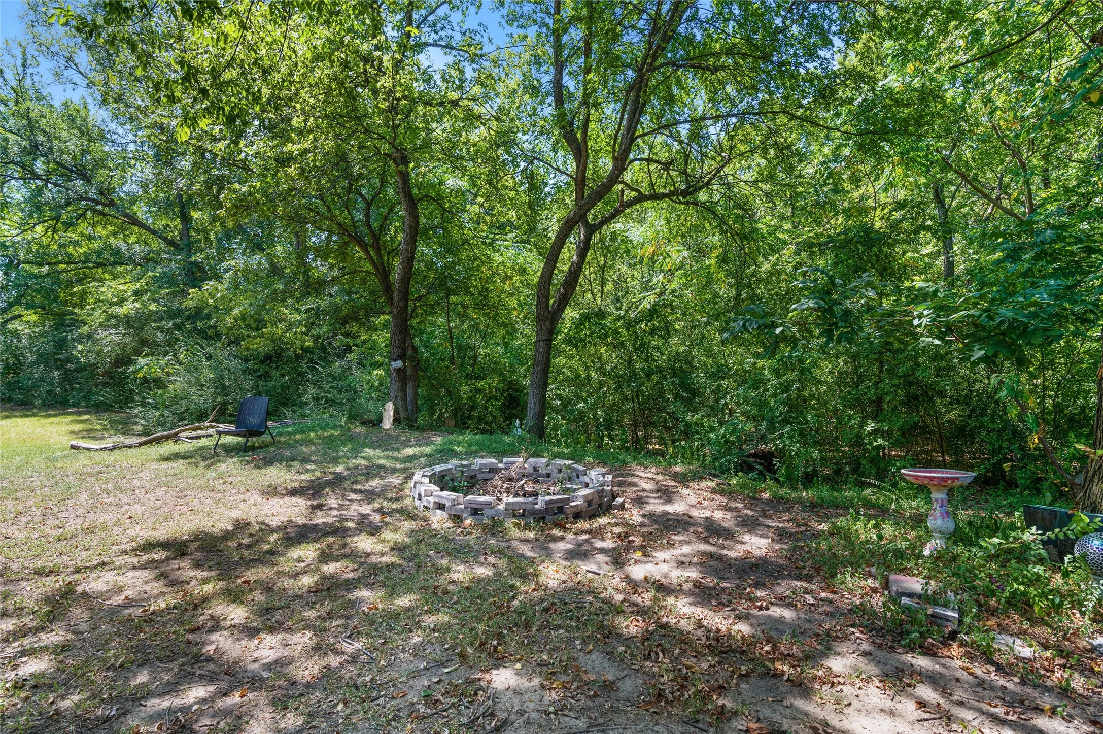 Single Family Residence For Rent in Denton County , 2220 Burning Tree Lane, Denton, Texas 76209, 4 Bedroom, 2 Bathroom, Garage spaces, 1,654 Sqft, built in 2012, mls#21389252, Real Estate Agent in Denton, Homes For Rent in Denton county, Homes For Rent in Denton, Realtor in Denton Texas, Real Estate Brokerage Independent Realty Texas, Luminita Cordes Realtor