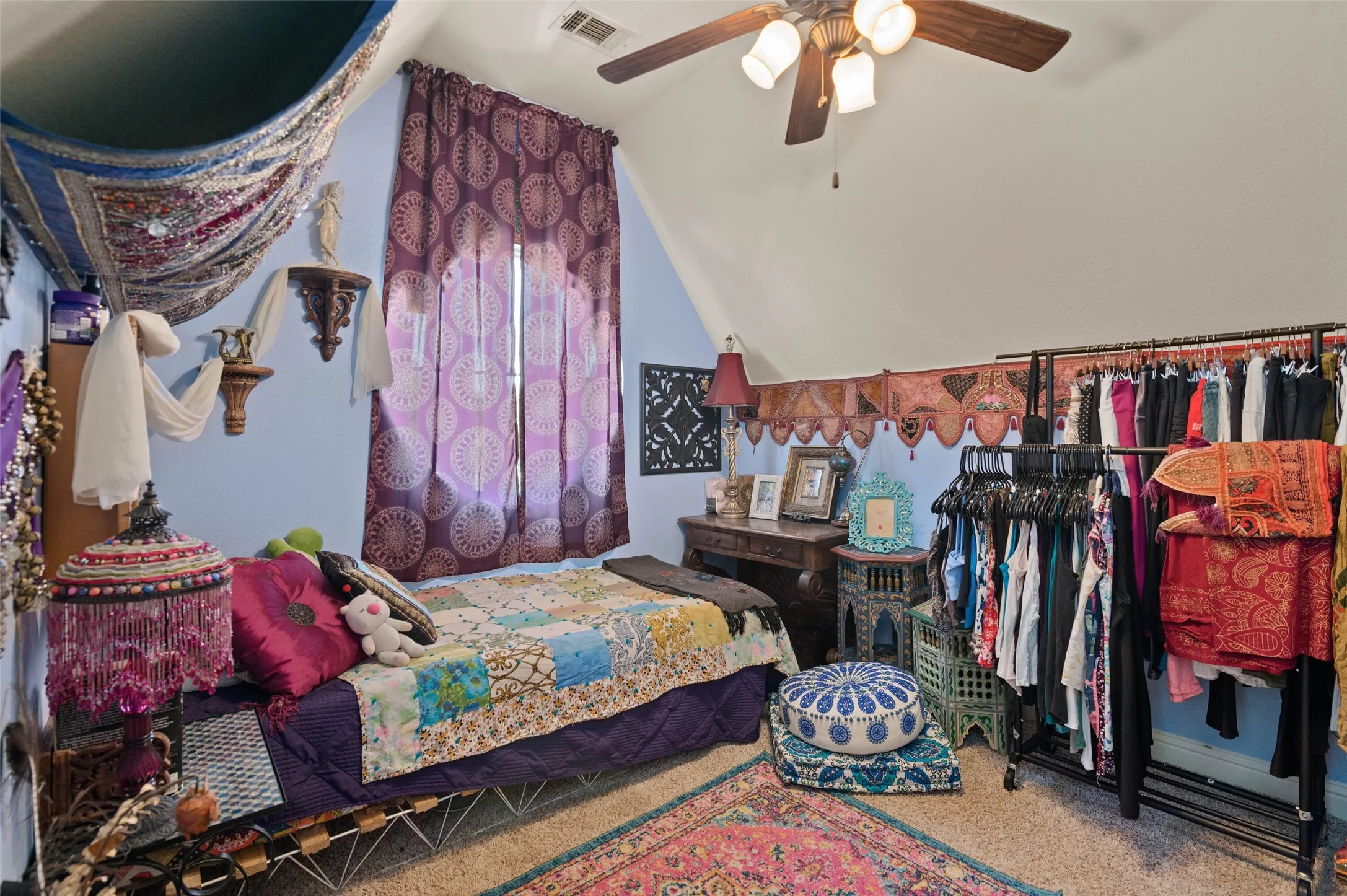 Single Family Residence For Rent in Denton County , 2220 Burning Tree Lane, Denton, Texas 76209, 4 Bedroom, 2 Bathroom, Garage spaces, 1,654 Sqft, built in 2012, mls#21389252, Real Estate Agent in Denton, Homes For Rent in Denton county, Homes For Rent in Denton, Realtor in Denton Texas, Real Estate Brokerage Independent Realty Texas, Luminita Cordes Realtor