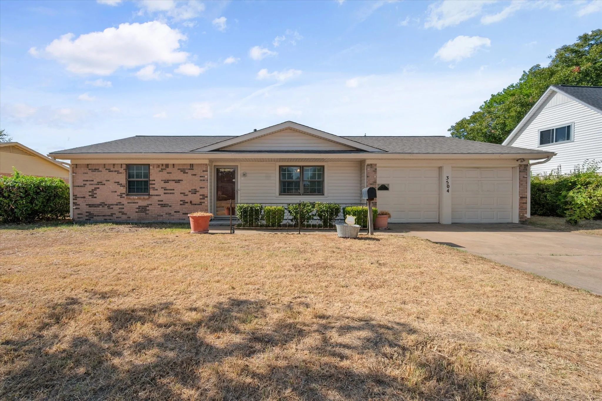 Single Family Residence For Sale
