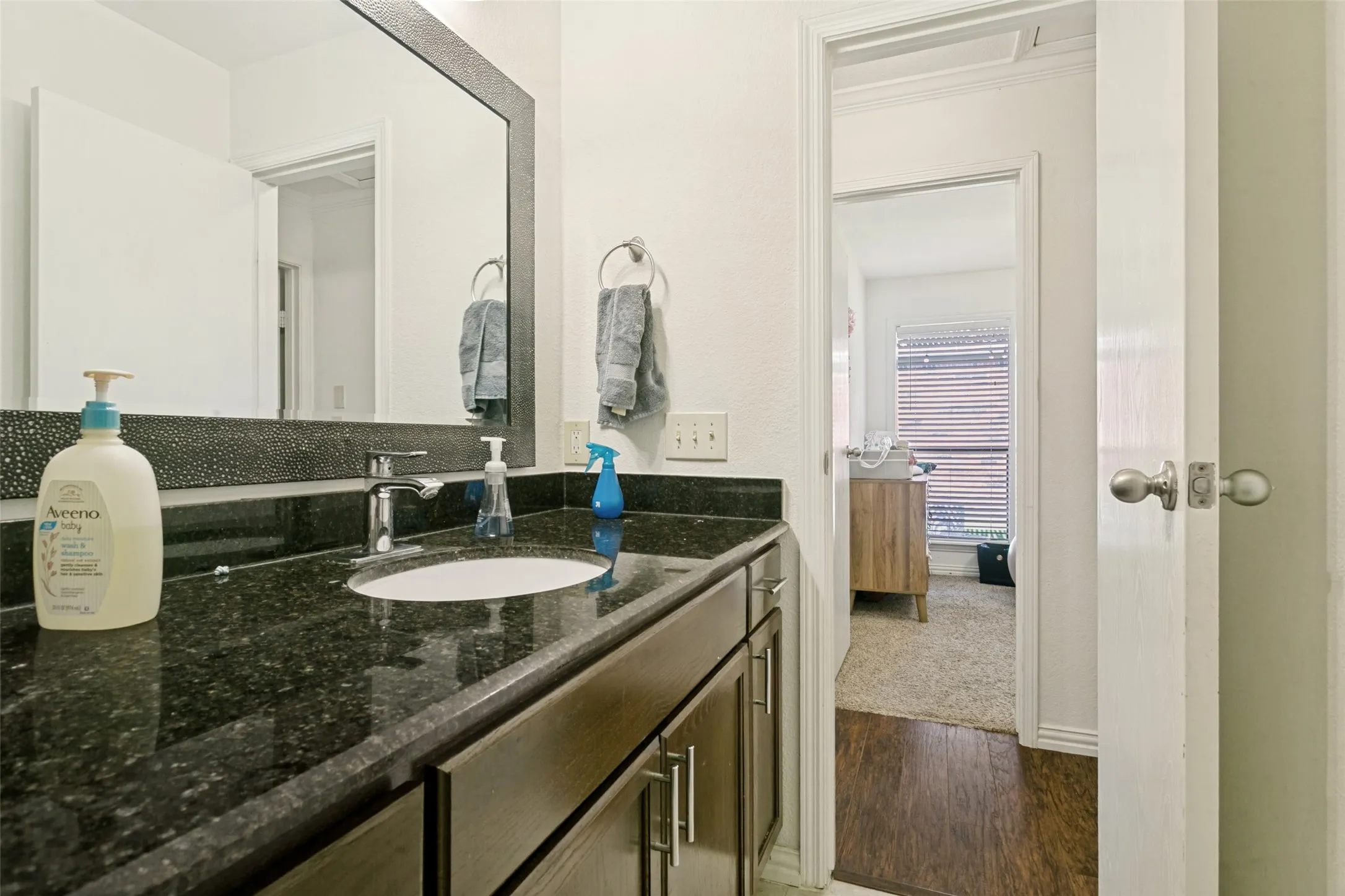 Single Family Residence For Rent in Dallas County , 924 Sugarberry Drive, Coppell, Texas 75019, 3 Bedroom, 2 Bathroom, 2 Garage spaces, 1,320 Sqft, built in 1983, mls#21388704, Real Estate Agent in Coppell, Homes For Rent in Dallas county, Homes For Rent in Coppell, Realtor in Coppell Texas, Real Estate Brokerage Independent Realty Texas, Luminita Cordes Realtor