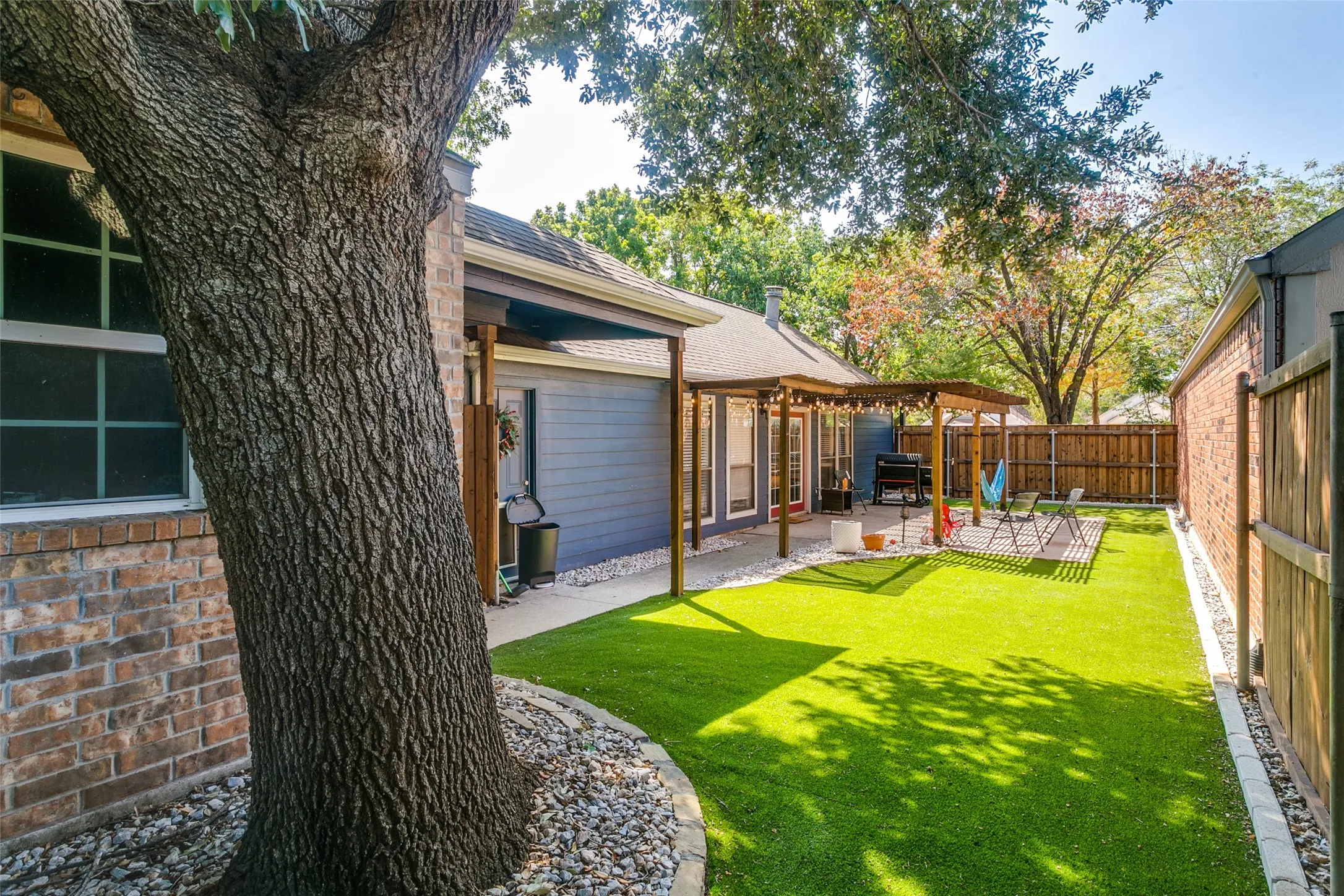 Single Family Residence For Rent in Dallas County , 924 Sugarberry Drive, Coppell, Texas 75019, 3 Bedroom, 2 Bathroom, 2 Garage spaces, 1,320 Sqft, built in 1983, mls#21388704, Real Estate Agent in Coppell, Homes For Rent in Dallas county, Homes For Rent in Coppell, Realtor in Coppell Texas, Real Estate Brokerage Independent Realty Texas, Luminita Cordes Realtor