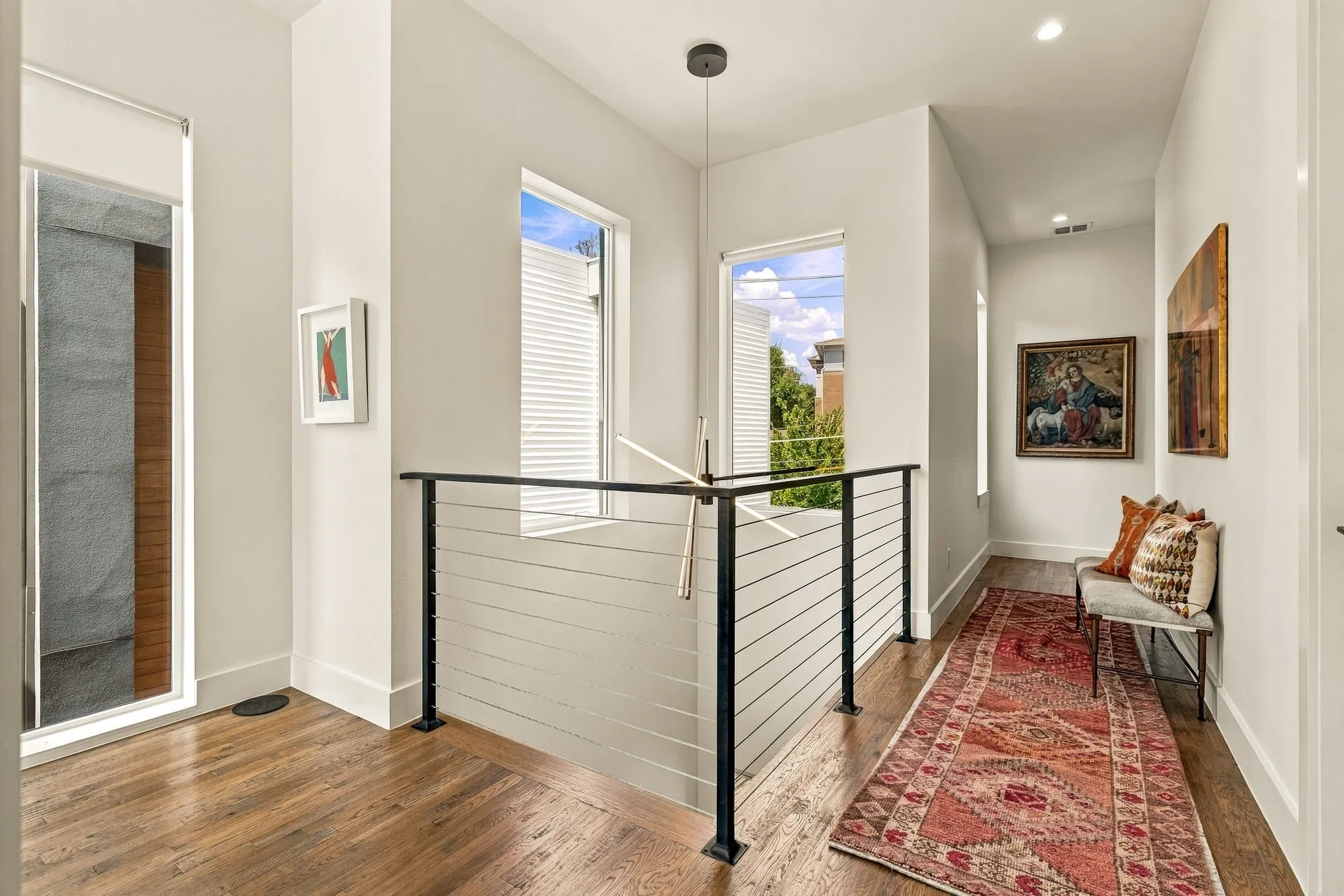 Single Family Residence For Sale in Dallas County , 4623 Coles Manor Place, Dallas, Texas 75204, 3 Bedroom, 3 Bathroom, 2 Garage spaces, 2,346 Sqft, built in 2021, mls#21387653, Real Estate Agent in Dallas, Homes For Sale in Dallas county, Homes For Sale in Dallas, Realtor in Dallas Texas, Real Estate Brokerage Independent Realty Texas, Luminita Cordes Realtor