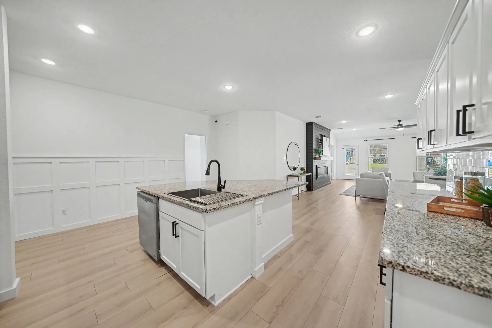 Single Family Residence For Sale in Rockwall County , 3204 Everly Drive, Fate, Texas 75189, 4 Bedroom, 2 Bathroom, 2 Garage spaces, 2,092 Sqft, built in 2020, mls#21388457, Real Estate Agent in Fate, Homes For Sale in Rockwall county, Homes For Sale in Fate, Realtor in Fate Texas, Real Estate Brokerage Independent Realty Texas, Luminita Cordes Realtor