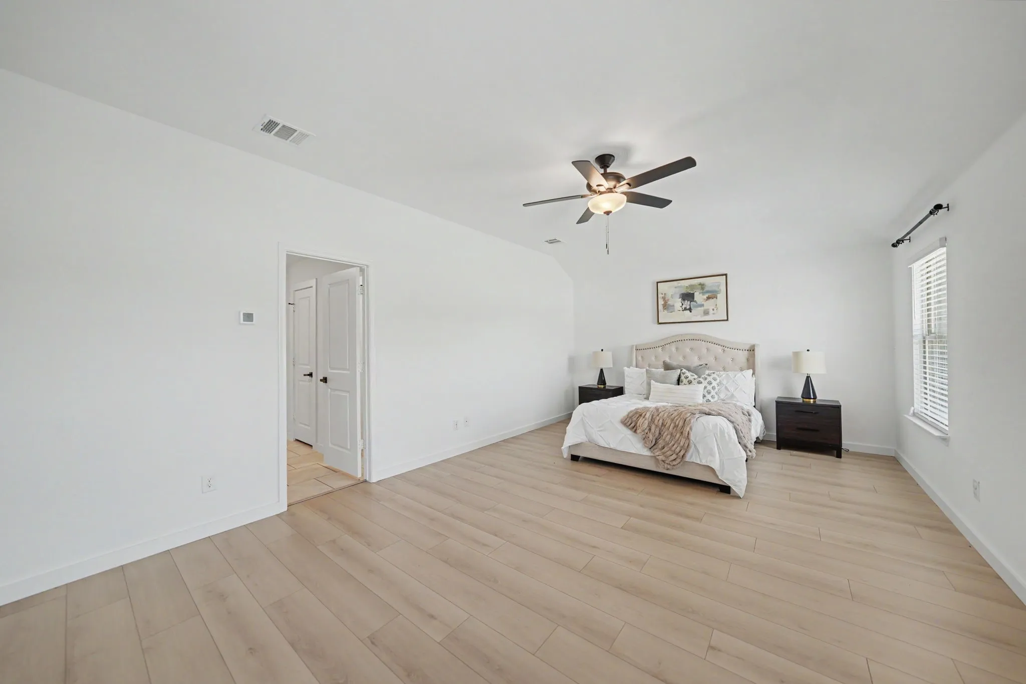 Single Family Residence For Sale in Rockwall County , 3204 Everly Drive, Fate, Texas 75189, 4 Bedroom, 2 Bathroom, 2 Garage spaces, 2,092 Sqft, built in 2020, mls#21388457, Real Estate Agent in Fate, Homes For Sale in Rockwall county, Homes For Sale in Fate, Realtor in Fate Texas, Real Estate Brokerage Independent Realty Texas, Luminita Cordes Realtor