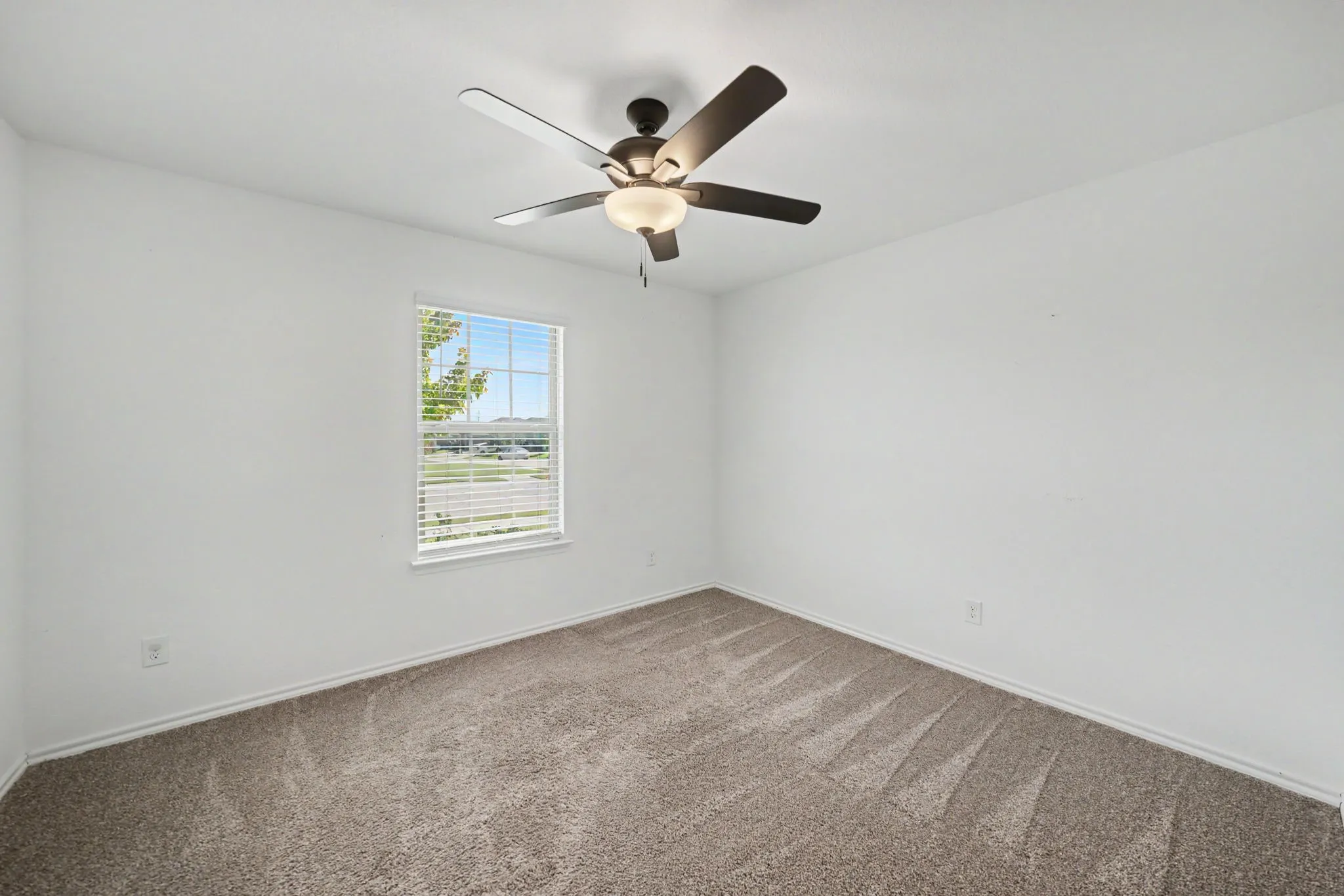 Single Family Residence For Sale in Rockwall County , 3204 Everly Drive, Fate, Texas 75189, 4 Bedroom, 2 Bathroom, 2 Garage spaces, 2,092 Sqft, built in 2020, mls#21388457, Real Estate Agent in Fate, Homes For Sale in Rockwall county, Homes For Sale in Fate, Realtor in Fate Texas, Real Estate Brokerage Independent Realty Texas, Luminita Cordes Realtor