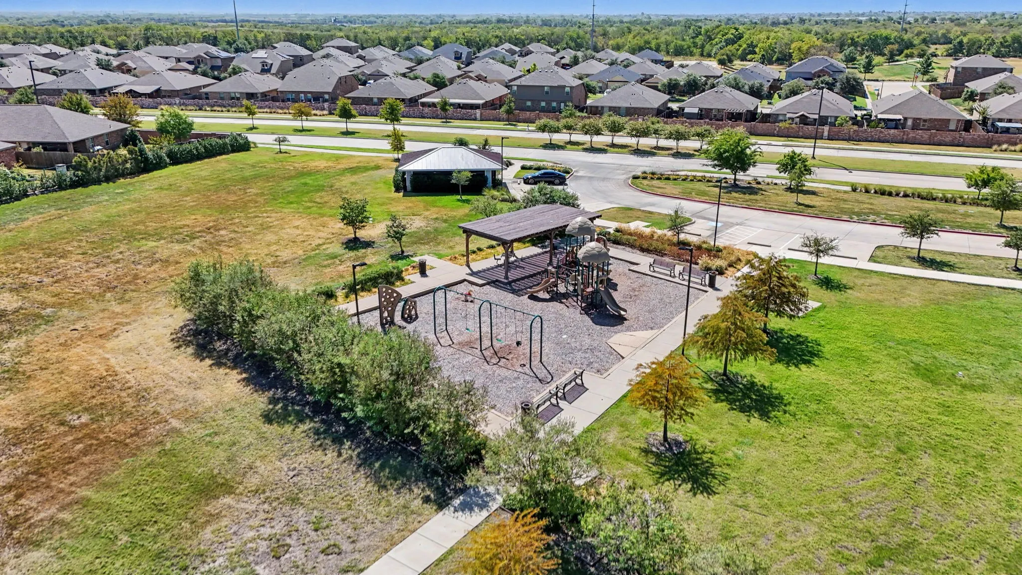 Single Family Residence For Sale in Rockwall County , 3204 Everly Drive, Fate, Texas 75189, 4 Bedroom, 2 Bathroom, 2 Garage spaces, 2,092 Sqft, built in 2020, mls#21388457, Real Estate Agent in Fate, Homes For Sale in Rockwall county, Homes For Sale in Fate, Realtor in Fate Texas, Real Estate Brokerage Independent Realty Texas, Luminita Cordes Realtor