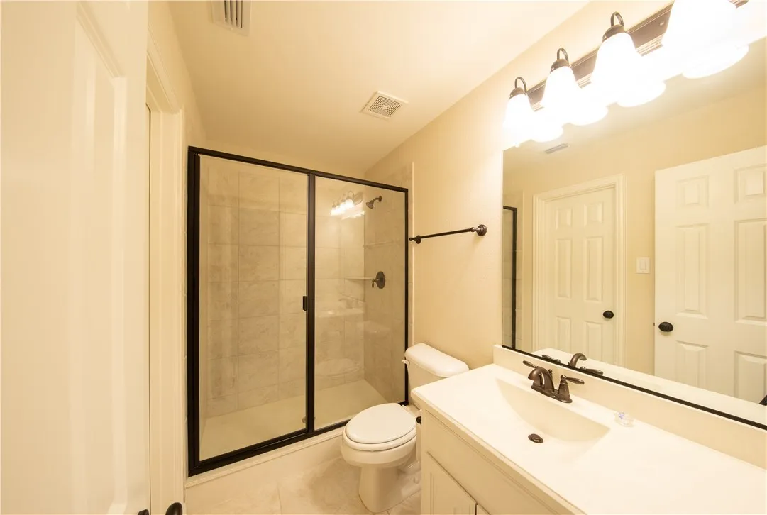 Single Family Residence For Sale in Collin County , 879 Grassy Shore Court, Allen, Texas 75013, 5 Bedroom, 5 Bathroom, 3 Garage spaces, 4,433 Sqft, built in 2015, mls#21389273, Real Estate Agent in Allen, Homes For Sale in Collin county, Homes For Sale in Allen, Realtor in Allen Texas, Real Estate Brokerage Independent Realty Texas, Luminita Cordes Realtor