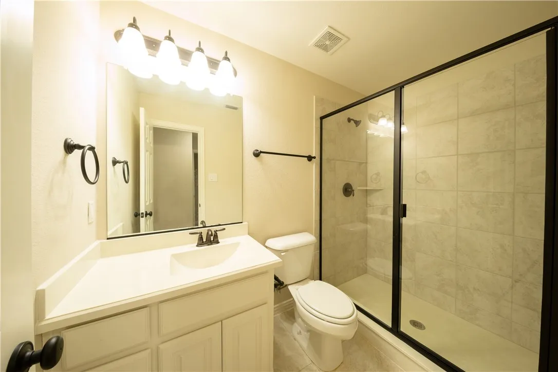 Single Family Residence For Sale in Collin County , 879 Grassy Shore Court, Allen, Texas 75013, 5 Bedroom, 5 Bathroom, 3 Garage spaces, 4,433 Sqft, built in 2015, mls#21389273, Real Estate Agent in Allen, Homes For Sale in Collin county, Homes For Sale in Allen, Realtor in Allen Texas, Real Estate Brokerage Independent Realty Texas, Luminita Cordes Realtor