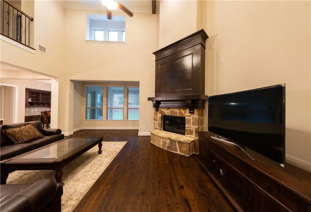 Single Family Residence For Sale in Collin County , 879 Grassy Shore Court, Allen, Texas 75013, 5 Bedroom, 5 Bathroom, 3 Garage spaces, 4,433 Sqft, built in 2015, mls#21389273, Real Estate Agent in Allen, Homes For Sale in Collin county, Homes For Sale in Allen, Realtor in Allen Texas, Real Estate Brokerage Independent Realty Texas, Luminita Cordes Realtor