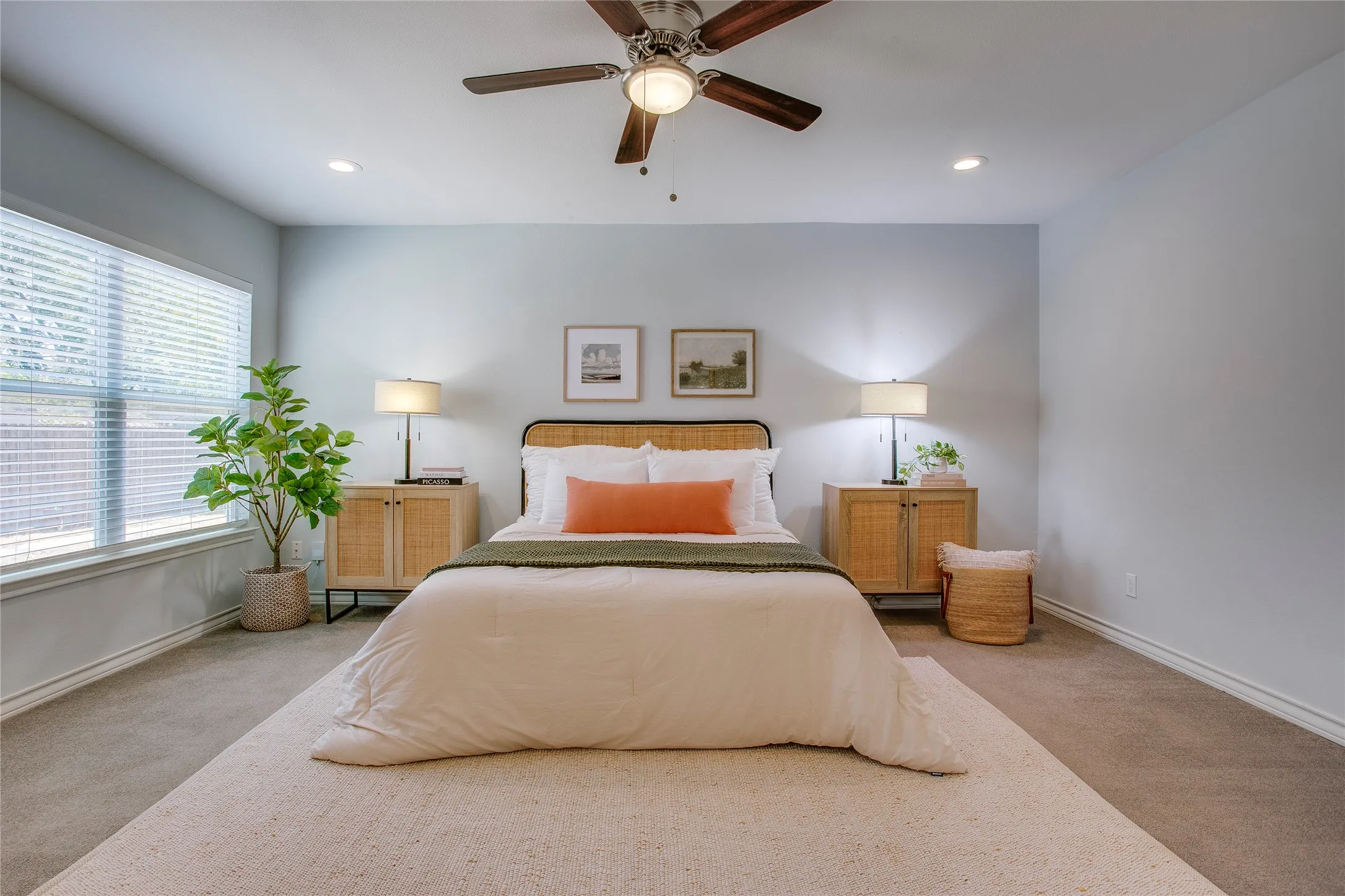 Single Family Residence For Sale in Dallas County , 1110 Galloway Avenue, Dallas, Texas 75216, 3 Bedroom, 2 Bathroom, Garage spaces, 1,516 Sqft, built in 1940, mls#21387866, Real Estate Agent in Dallas, Homes For Sale in Dallas county, Homes For Sale in Dallas, Realtor in Dallas Texas, Real Estate Brokerage Independent Realty Texas, Luminita Cordes Realtor