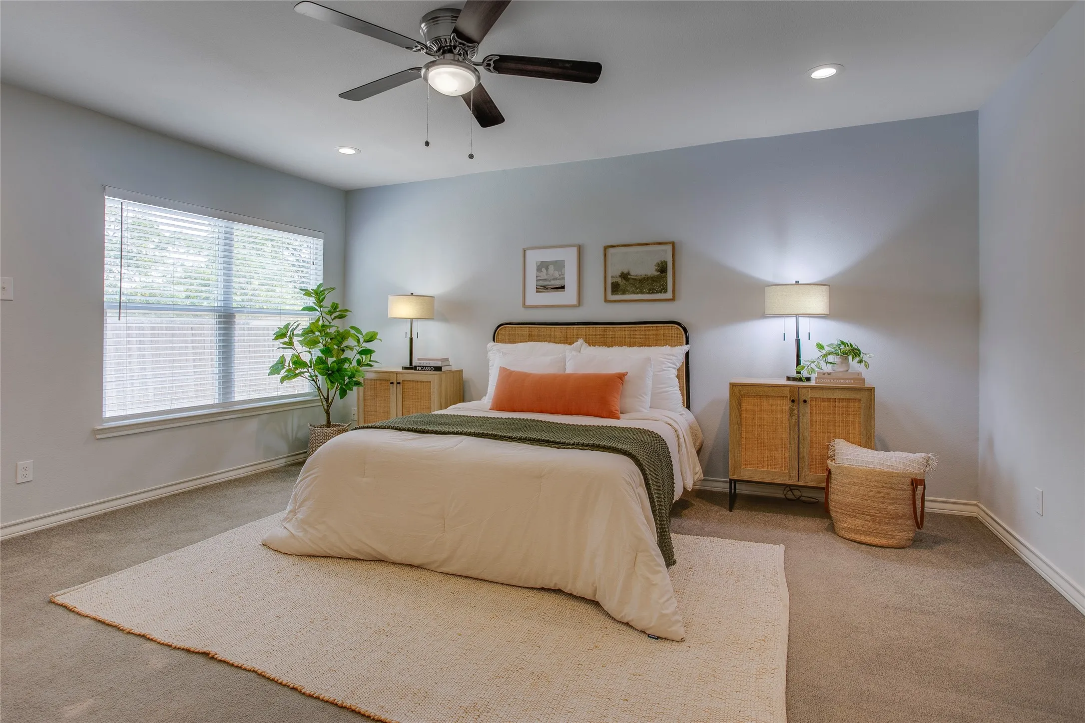 Single Family Residence For Sale in Dallas County , 1110 Galloway Avenue, Dallas, Texas 75216, 3 Bedroom, 2 Bathroom, Garage spaces, 1,516 Sqft, built in 1940, mls#21387866, Real Estate Agent in Dallas, Homes For Sale in Dallas county, Homes For Sale in Dallas, Realtor in Dallas Texas, Real Estate Brokerage Independent Realty Texas, Luminita Cordes Realtor