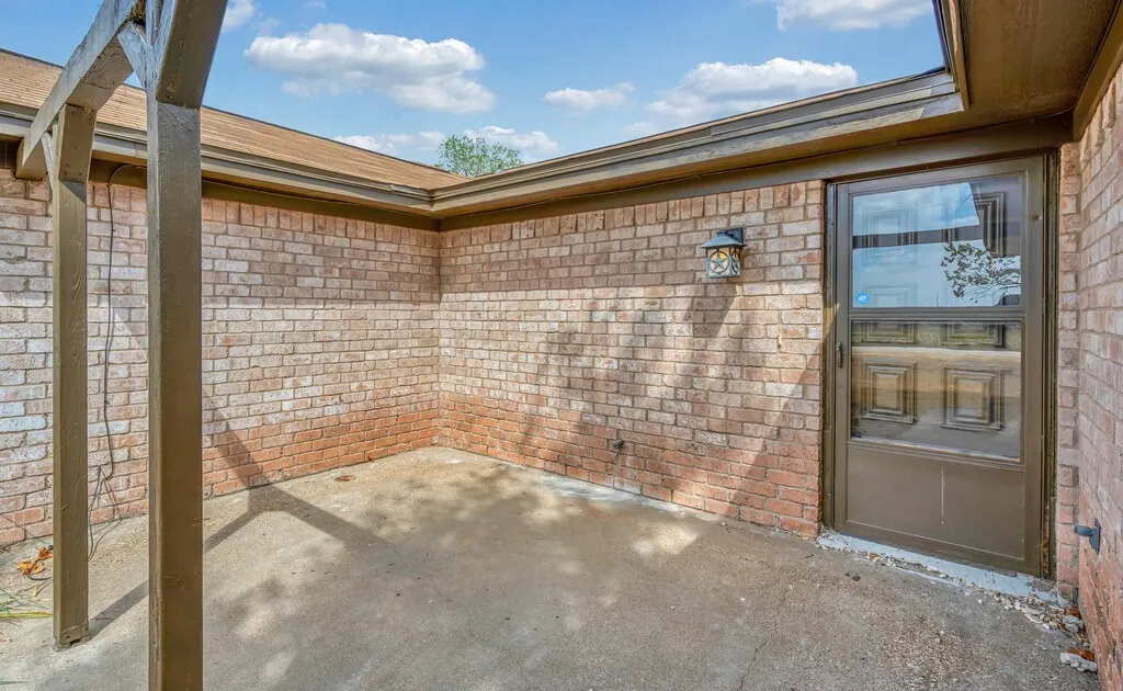 Single Family Residence For Sale in Mc Lennan County , 369 Anna Hobbs Lane, Bruceville Eddy, Texas 76524, 3 Bedroom, 2 Bathroom, 2 Garage spaces, 1,734 Sqft, built in 1978, mls#21389089, Real Estate Agent in Bruceville Eddy, Homes For Sale in Mc Lennan county, Homes For Sale in Bruceville Eddy, Realtor in Bruceville Eddy Texas, Real Estate Brokerage Independent Realty Texas, Luminita Cordes Realtor