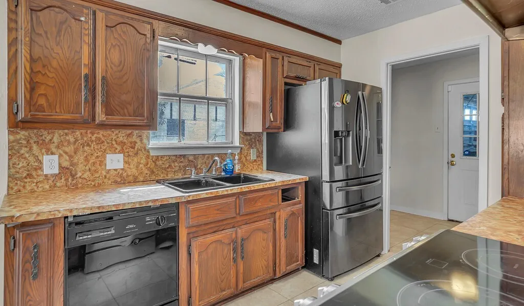 Single Family Residence For Sale in Mc Lennan County , 369 Anna Hobbs Lane, Bruceville Eddy, Texas 76524, 3 Bedroom, 2 Bathroom, 2 Garage spaces, 1,734 Sqft, built in 1978, mls#21389089, Real Estate Agent in Bruceville Eddy, Homes For Sale in Mc Lennan county, Homes For Sale in Bruceville Eddy, Realtor in Bruceville Eddy Texas, Real Estate Brokerage Independent Realty Texas, Luminita Cordes Realtor