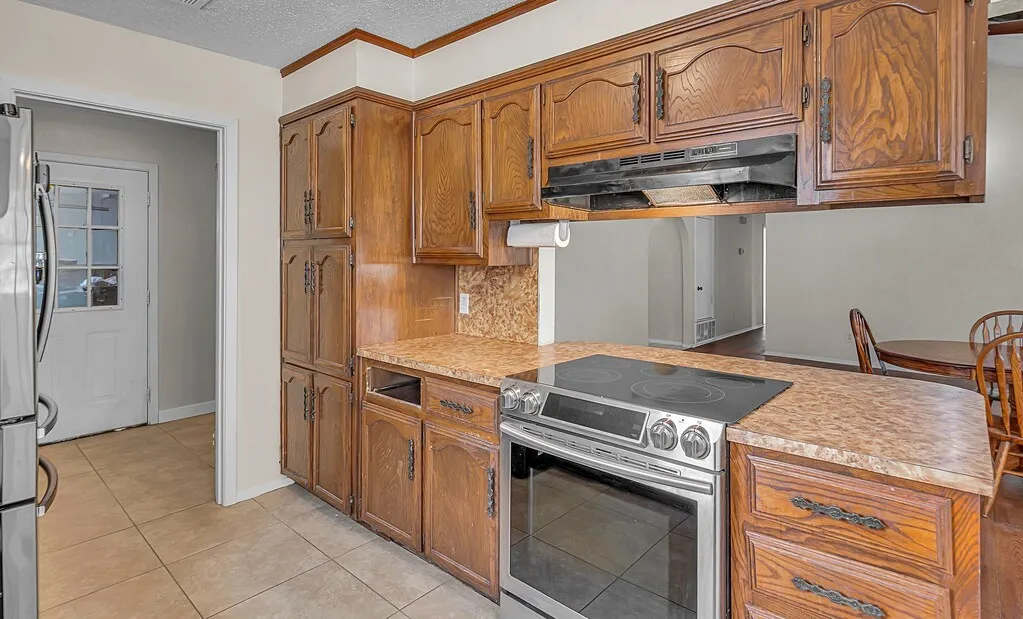 Single Family Residence For Sale in Mc Lennan County , 369 Anna Hobbs Lane, Bruceville Eddy, Texas 76524, 3 Bedroom, 2 Bathroom, 2 Garage spaces, 1,734 Sqft, built in 1978, mls#21389089, Real Estate Agent in Bruceville Eddy, Homes For Sale in Mc Lennan county, Homes For Sale in Bruceville Eddy, Realtor in Bruceville Eddy Texas, Real Estate Brokerage Independent Realty Texas, Luminita Cordes Realtor