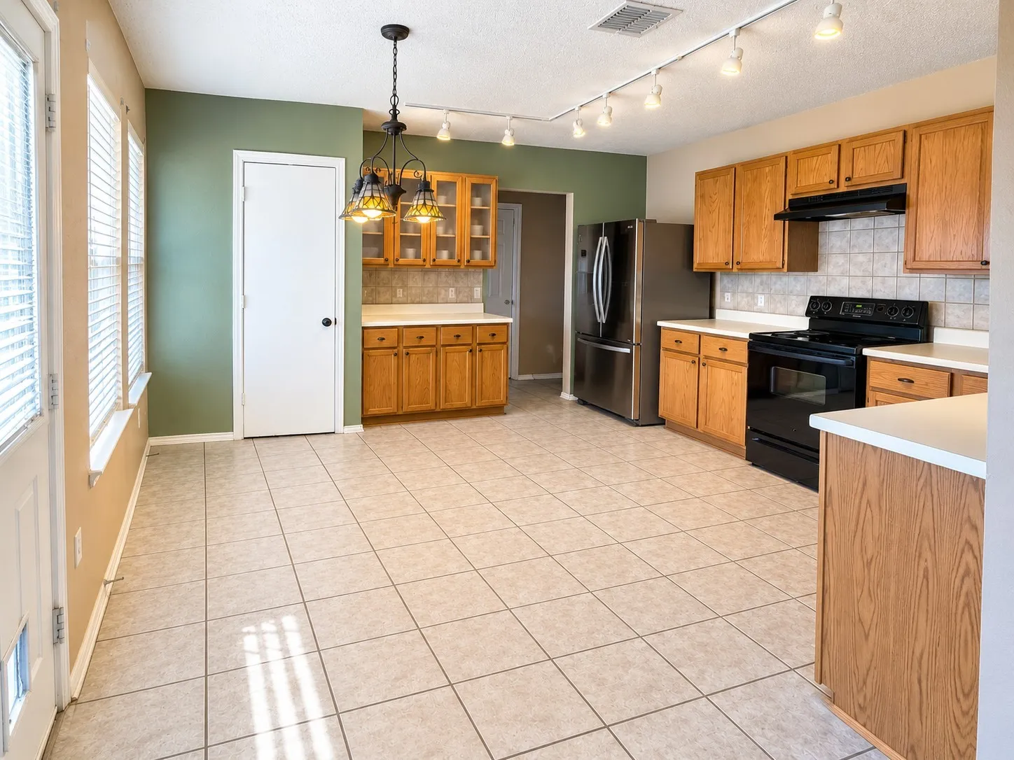 Single Family Residence For Sale in Kaufman County , 516 Appaloosa Drive, Forney, Texas 75126, 4 Bedroom, 3 Bathroom, 2 Garage spaces, 2,093 Sqft, built in 2003, mls#21389191, Real Estate Agent in Forney, Homes For Sale in Kaufman county, Homes For Sale in Forney, Realtor in Forney Texas, Real Estate Brokerage Independent Realty Texas, Luminita Cordes Realtor