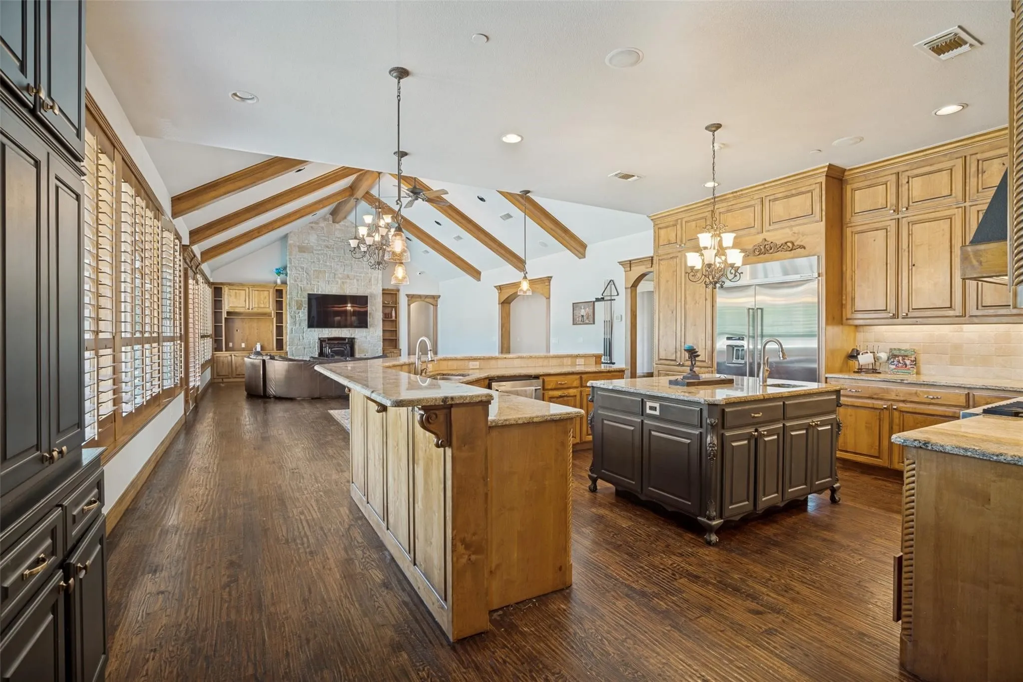 Single Family Residence For Sale in Wise County , 4163 FM-730, Decatur, Texas 76234, 4 Bedroom, 6 Bathroom, 3 Garage spaces, 6,842 Sqft, built in 2005, mls#21389262, Real Estate Agent in Decatur, Homes For Sale in Wise county, Homes For Sale in Decatur, Realtor in Decatur Texas, Real Estate Brokerage Independent Realty Texas, Luminita Cordes Realtor