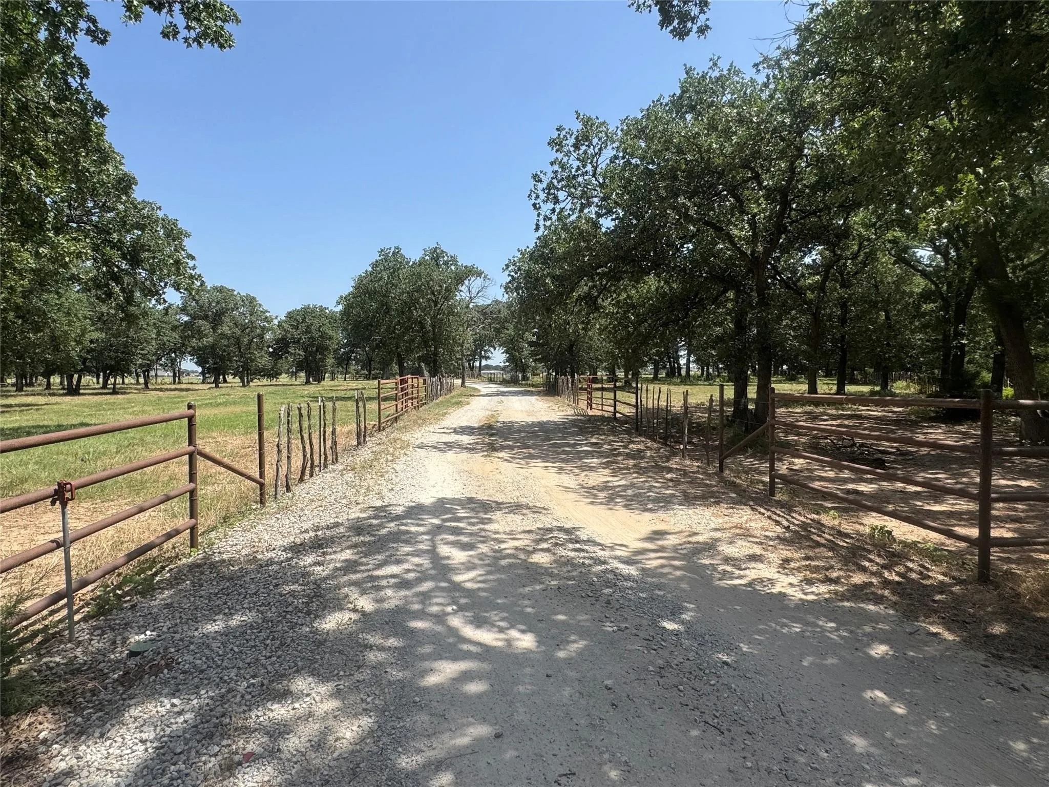 Single Family Residence For Sale in Wise County , 4163 FM-730, Decatur, Texas 76234, 4 Bedroom, 6 Bathroom, 3 Garage spaces, 6,842 Sqft, built in 2005, mls#21389262, Real Estate Agent in Decatur, Homes For Sale in Wise county, Homes For Sale in Decatur, Realtor in Decatur Texas, Real Estate Brokerage Independent Realty Texas, Luminita Cordes Realtor