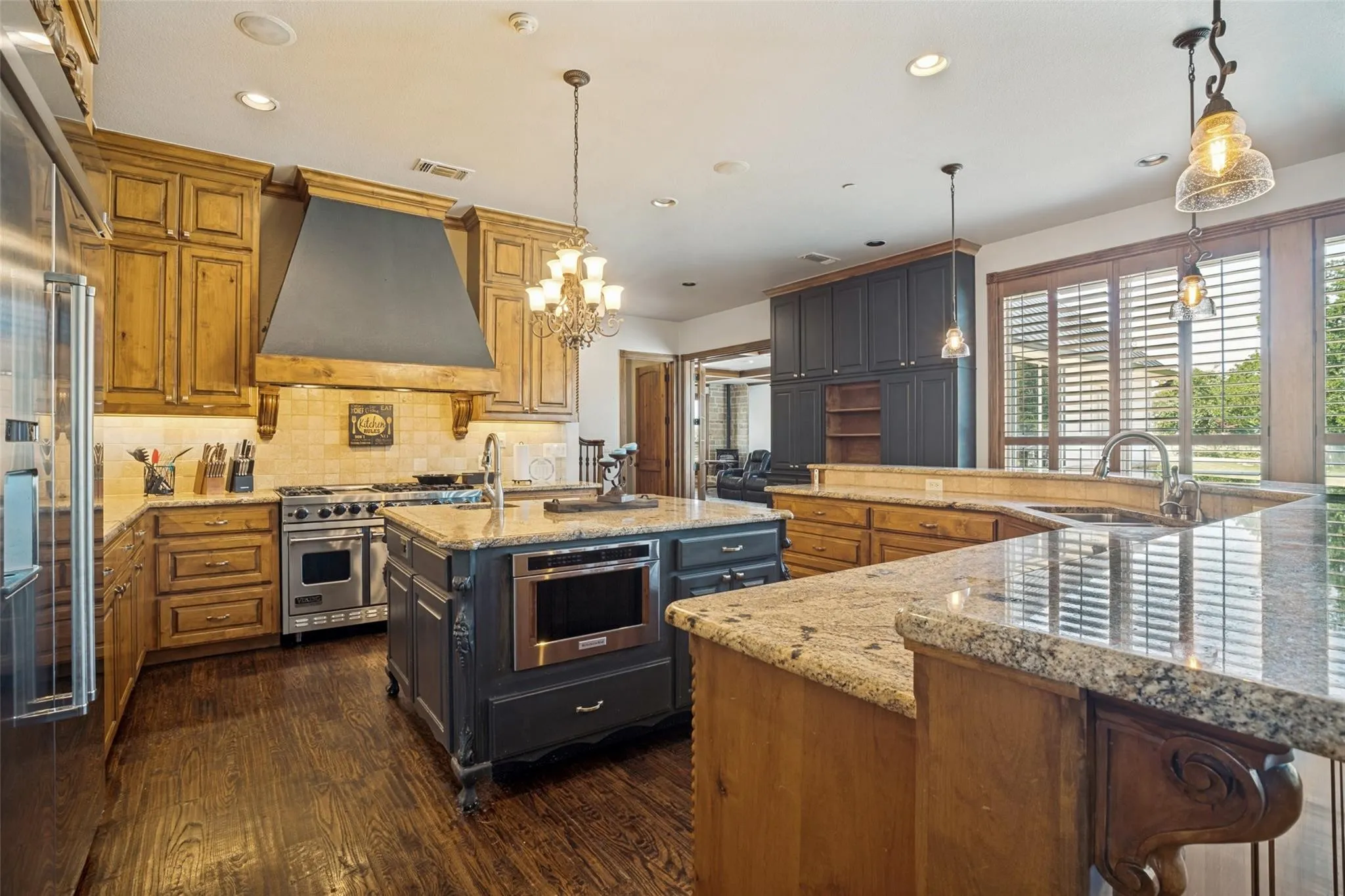 Single Family Residence For Sale in Wise County , 4163 FM-730, Decatur, Texas 76234, 4 Bedroom, 6 Bathroom, 3 Garage spaces, 6,842 Sqft, built in 2005, mls#21389262, Real Estate Agent in Decatur, Homes For Sale in Wise county, Homes For Sale in Decatur, Realtor in Decatur Texas, Real Estate Brokerage Independent Realty Texas, Luminita Cordes Realtor