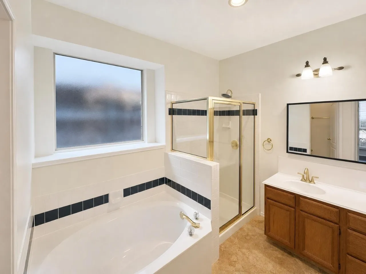 Single Family Residence For Rent in Collin County , 9518 Prestmont Place, Frisco, Texas 75035, 3 Bedroom, 2 Bathroom, 2 Garage spaces, 1,978 Sqft, built in 1995, mls#21389276, Real Estate Agent in Frisco, Homes For Rent in Collin county, Homes For Rent in Frisco, Realtor in Frisco Texas, Real Estate Brokerage Independent Realty Texas, Luminita Cordes Realtor