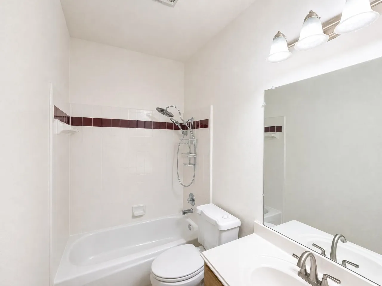 Single Family Residence For Rent in Collin County , 9518 Prestmont Place, Frisco, Texas 75035, 3 Bedroom, 2 Bathroom, 2 Garage spaces, 1,978 Sqft, built in 1995, mls#21389276, Real Estate Agent in Frisco, Homes For Rent in Collin county, Homes For Rent in Frisco, Realtor in Frisco Texas, Real Estate Brokerage Independent Realty Texas, Luminita Cordes Realtor
