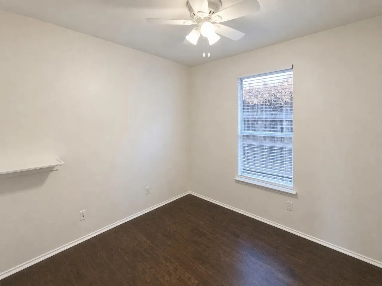 Single Family Residence For Rent in Collin County , 9518 Prestmont Place, Frisco, Texas 75035, 3 Bedroom, 2 Bathroom, 2 Garage spaces, 1,978 Sqft, built in 1995, mls#21389276, Real Estate Agent in Frisco, Homes For Rent in Collin county, Homes For Rent in Frisco, Realtor in Frisco Texas, Real Estate Brokerage Independent Realty Texas, Luminita Cordes Realtor