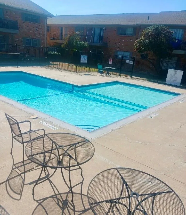 Condominium For Sale in Dallas County , 3616 Parkridge Drive 108, Dallas, Texas 75234, 2 Bedroom, 2 Bathroom, Garage spaces, 980 Sqft, built in 1982, mls#21389280, Real Estate Agent in Dallas, Homes For Sale in Dallas county, Homes For Sale in Dallas, Realtor in Dallas Texas, Real Estate Brokerage Independent Realty Texas, Luminita Cordes Realtor