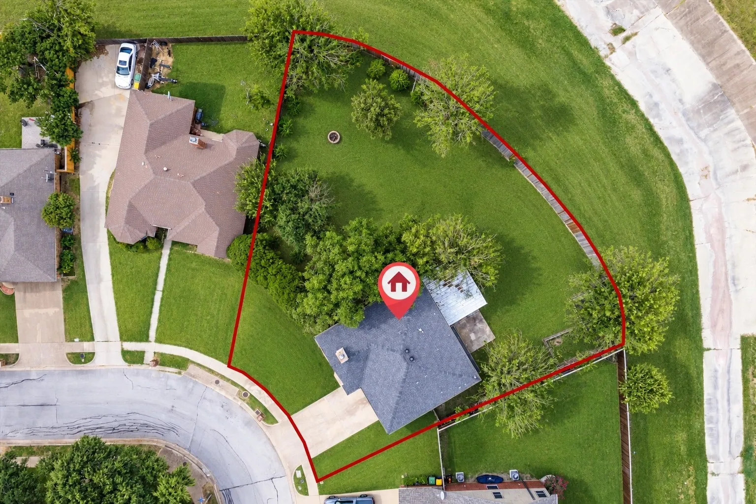 Single Family Residence For Sale in Tarrant County , 7217 Mccoy Drive, Watauga, Texas 76148, 4 Bedroom, 3 Bathroom, 2 Garage spaces, 2,363 Sqft, built in 1987, mls#21386161, Real Estate Agent in Watauga, Homes For Sale in Tarrant county, Homes For Sale in Watauga, Realtor in Watauga Texas, Real Estate Brokerage Independent Realty Texas, Luminita Cordes Realtor