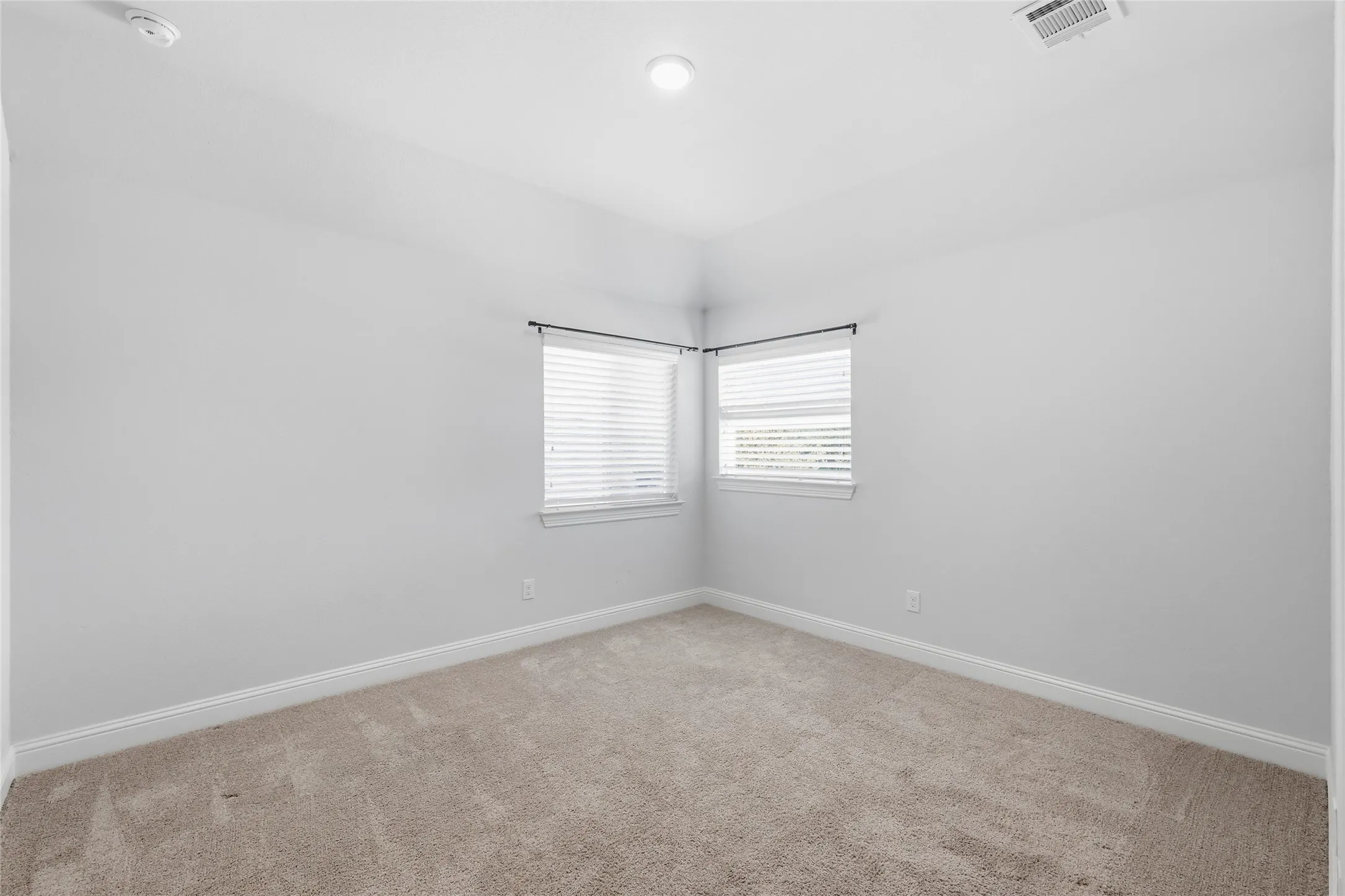 Single Family Residence For Rent in Collin County , 2101 Hebert Court, Mc Kinney, Texas 75071, 5 Bedroom, 5 Bathroom, 2 Garage spaces, 3,729 Sqft, built in 2021, mls#21389282, Real Estate Agent in Mc Kinney, Homes For Rent in Collin county, Homes For Rent in Mc Kinney, Realtor in Mc Kinney Texas, Real Estate Brokerage Independent Realty Texas, Luminita Cordes Realtor