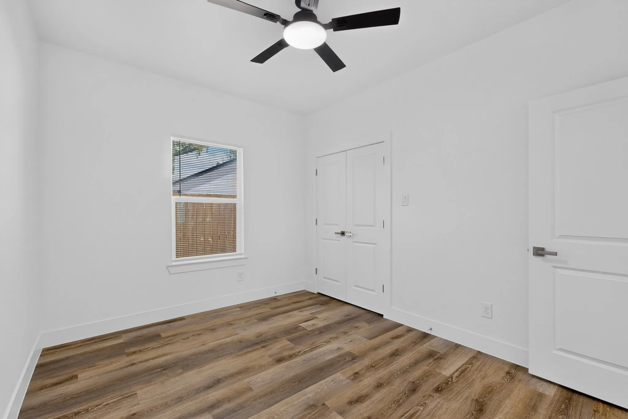 Single Family Residence For Sale in Navarro County , 1308 E Collin Street, Corsicana, Texas 75110, 3 Bedroom, 2 Bathroom, 2 Garage spaces, 1,527 Sqft, built in 2026, mls#21387675, Real Estate Agent in Corsicana, Homes For Sale in Navarro county, Homes For Sale in Corsicana, Realtor in Corsicana Texas, Real Estate Brokerage Independent Realty Texas, Luminita Cordes Realtor