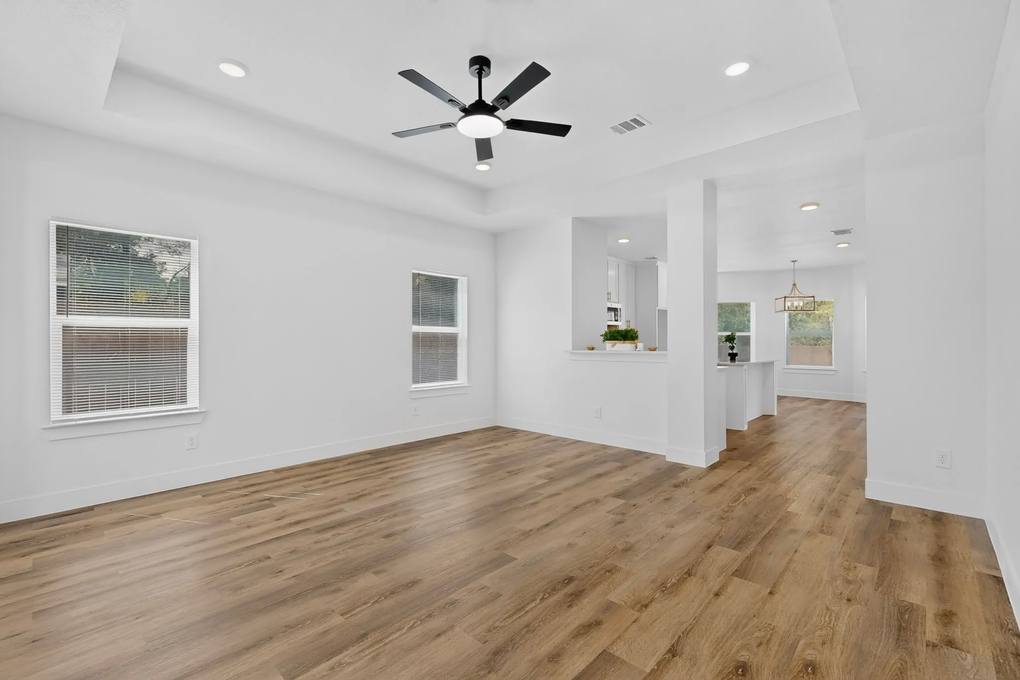 Single Family Residence For Sale in Navarro County , 1308 E Collin Street, Corsicana, Texas 75110, 3 Bedroom, 2 Bathroom, 2 Garage spaces, 1,527 Sqft, built in 2026, mls#21387675, Real Estate Agent in Corsicana, Homes For Sale in Navarro county, Homes For Sale in Corsicana, Realtor in Corsicana Texas, Real Estate Brokerage Independent Realty Texas, Luminita Cordes Realtor