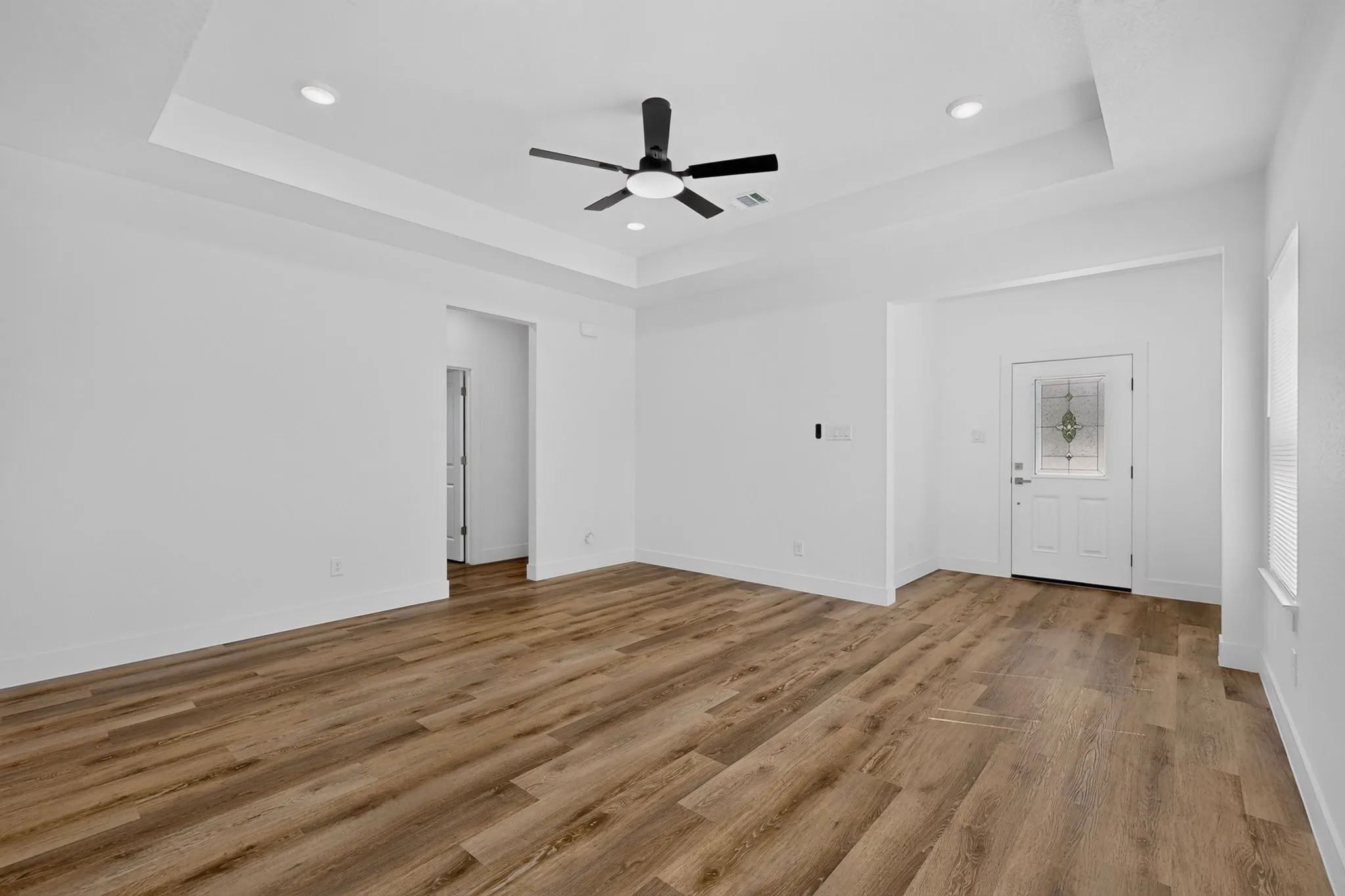 Single Family Residence For Sale in Navarro County , 1308 E Collin Street, Corsicana, Texas 75110, 3 Bedroom, 2 Bathroom, 2 Garage spaces, 1,527 Sqft, built in 2026, mls#21387675, Real Estate Agent in Corsicana, Homes For Sale in Navarro county, Homes For Sale in Corsicana, Realtor in Corsicana Texas, Real Estate Brokerage Independent Realty Texas, Luminita Cordes Realtor
