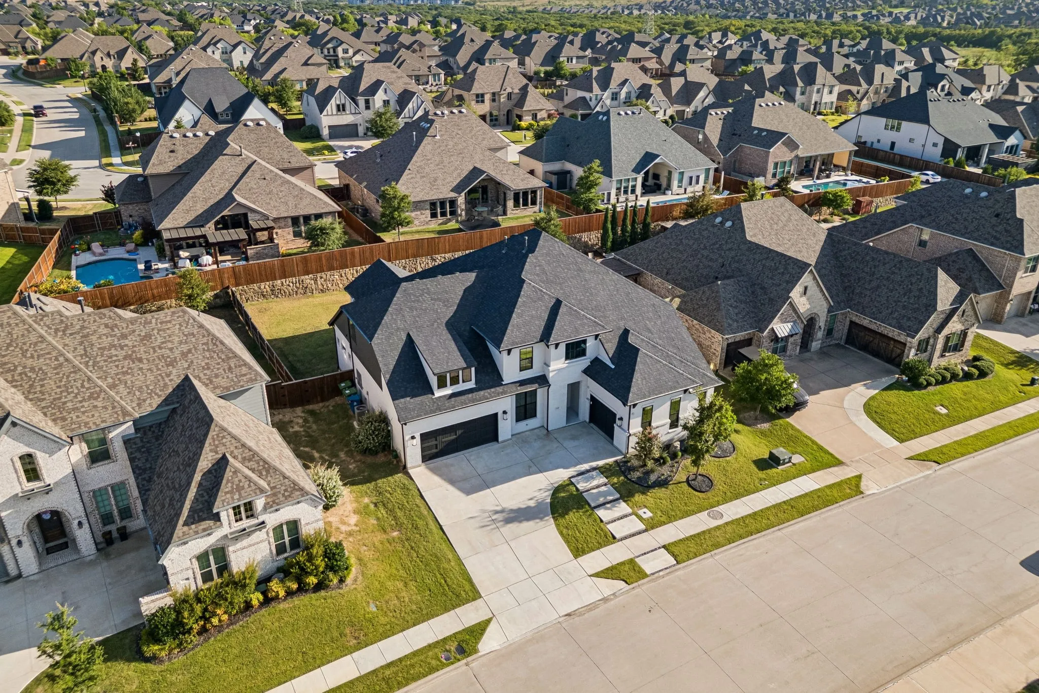 Single Family Residence For Sale in Denton County , 11609 Rust Falls Road, Flower Mound, Texas 76226, 4 Bedroom, 5 Bathroom, 3 Garage spaces, 4,367 Sqft, built in 2021, mls#21389086, Real Estate Agent in Flower Mound, Homes For Sale in Denton county, Homes For Sale in Flower Mound, Realtor in Flower Mound Texas, Real Estate Brokerage Independent Realty Texas, Luminita Cordes Realtor